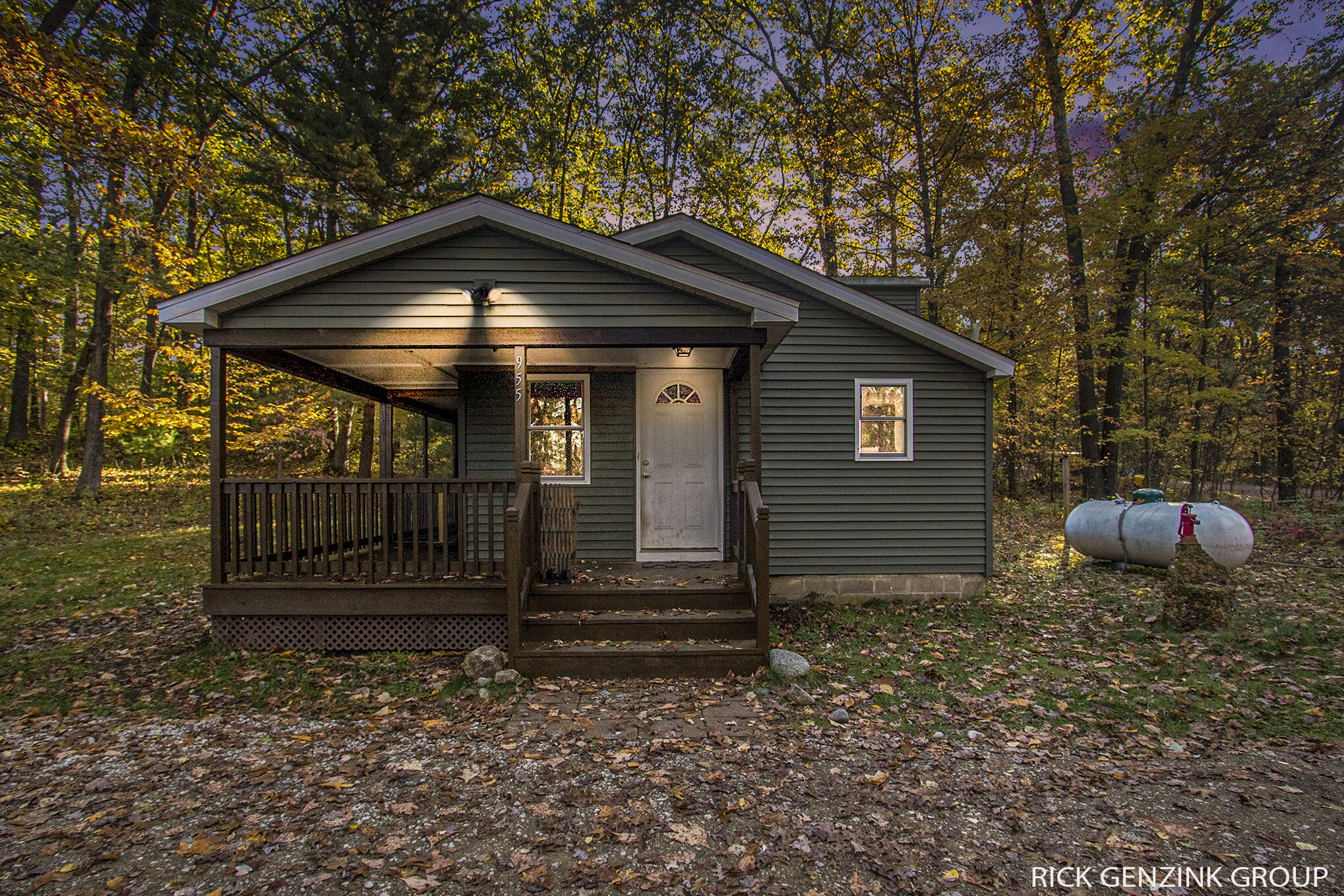 955 54th Street Property Photo 2