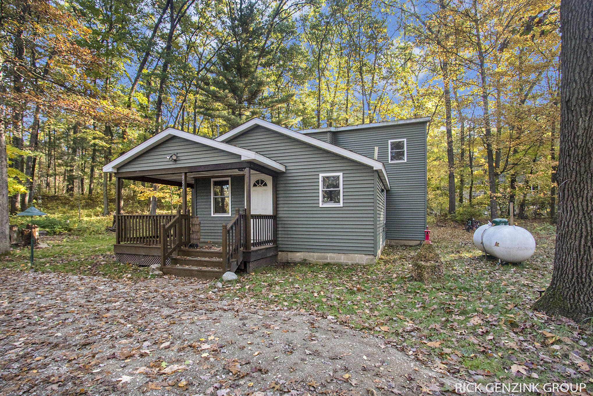 955 54th Street Property Photo 3