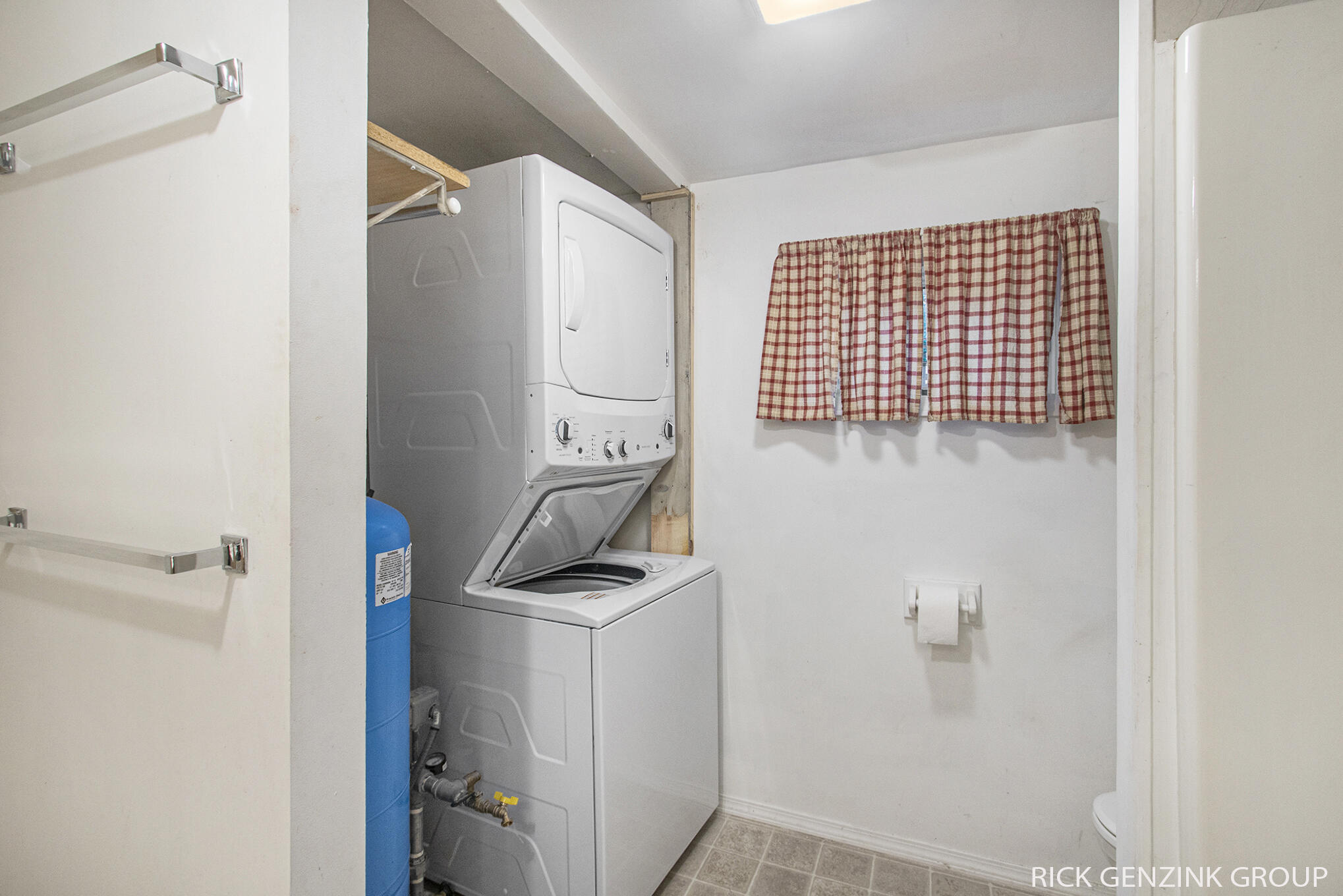 955 54th Street Property Photo 11
