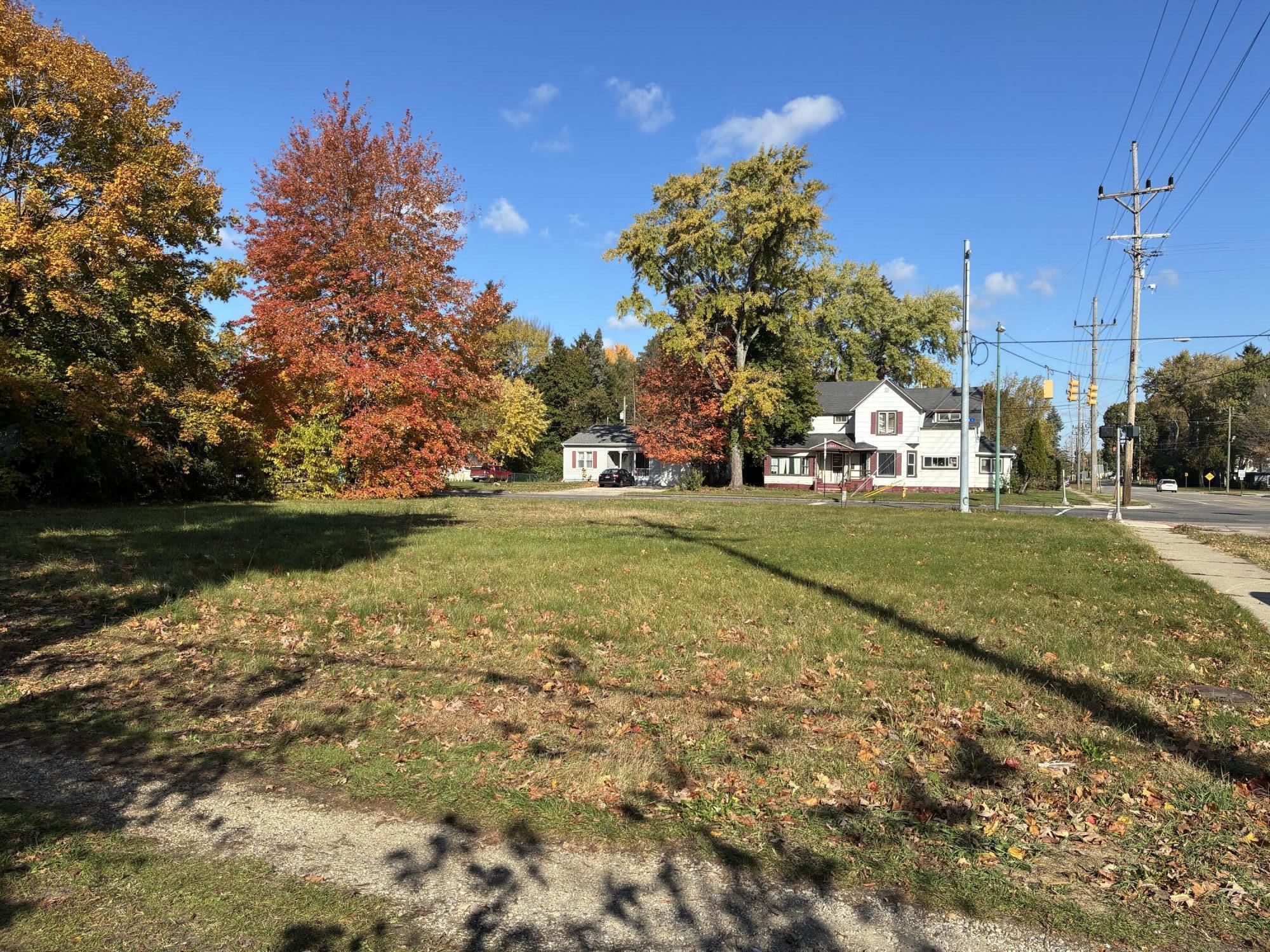 1648 Oak Street Property Photo 1