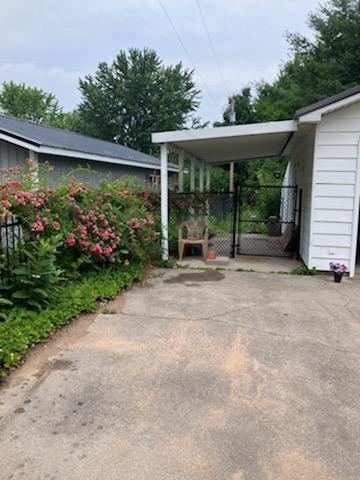 6620 Potter Road Property Photo 12