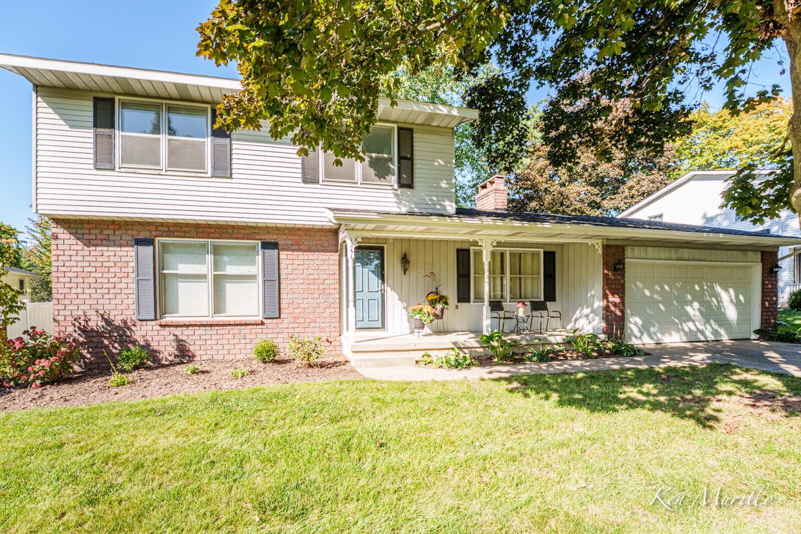 1261 Banbury Avenue NE Property Photo 1