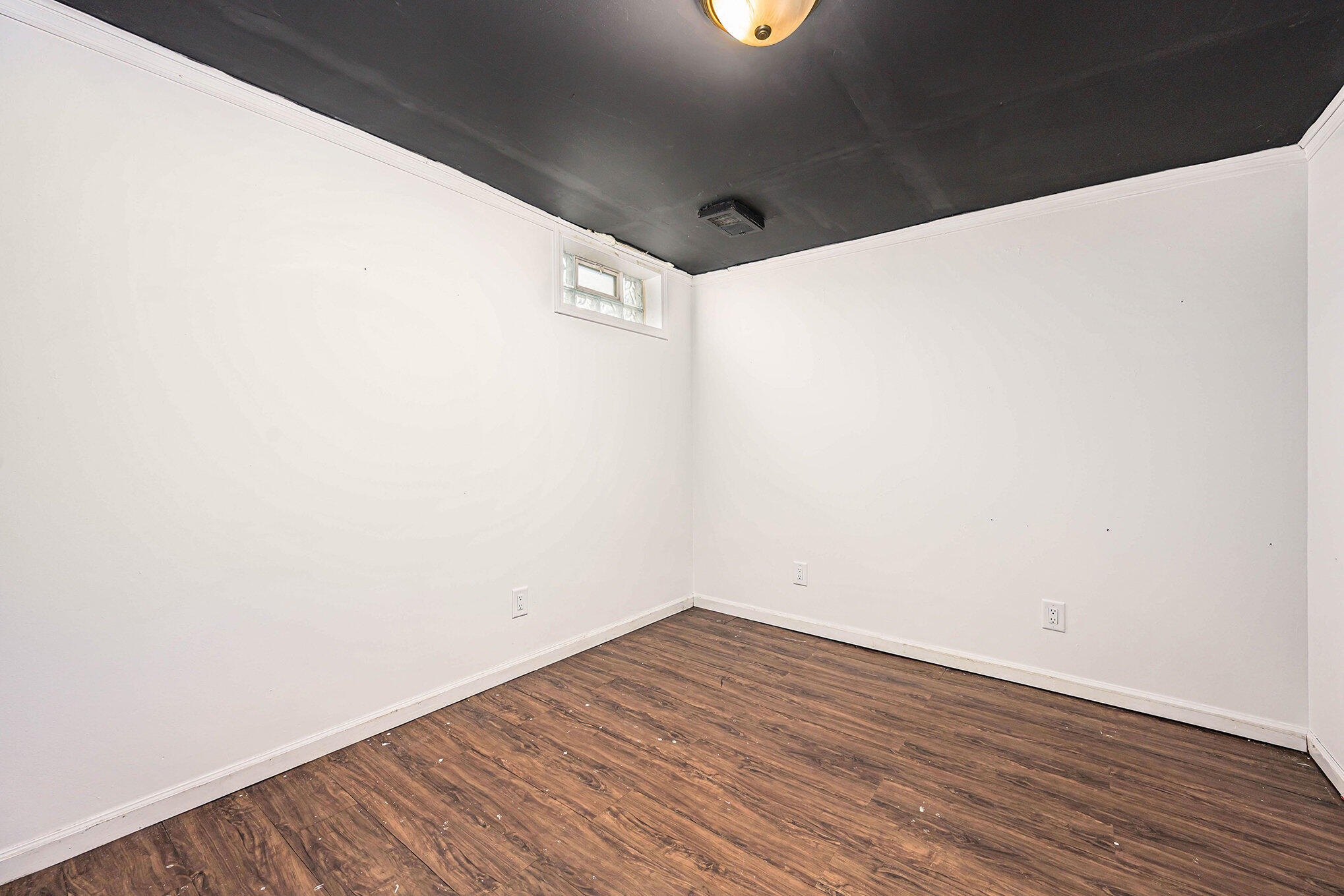 2428 Glendale Boulevard Property Photo 13