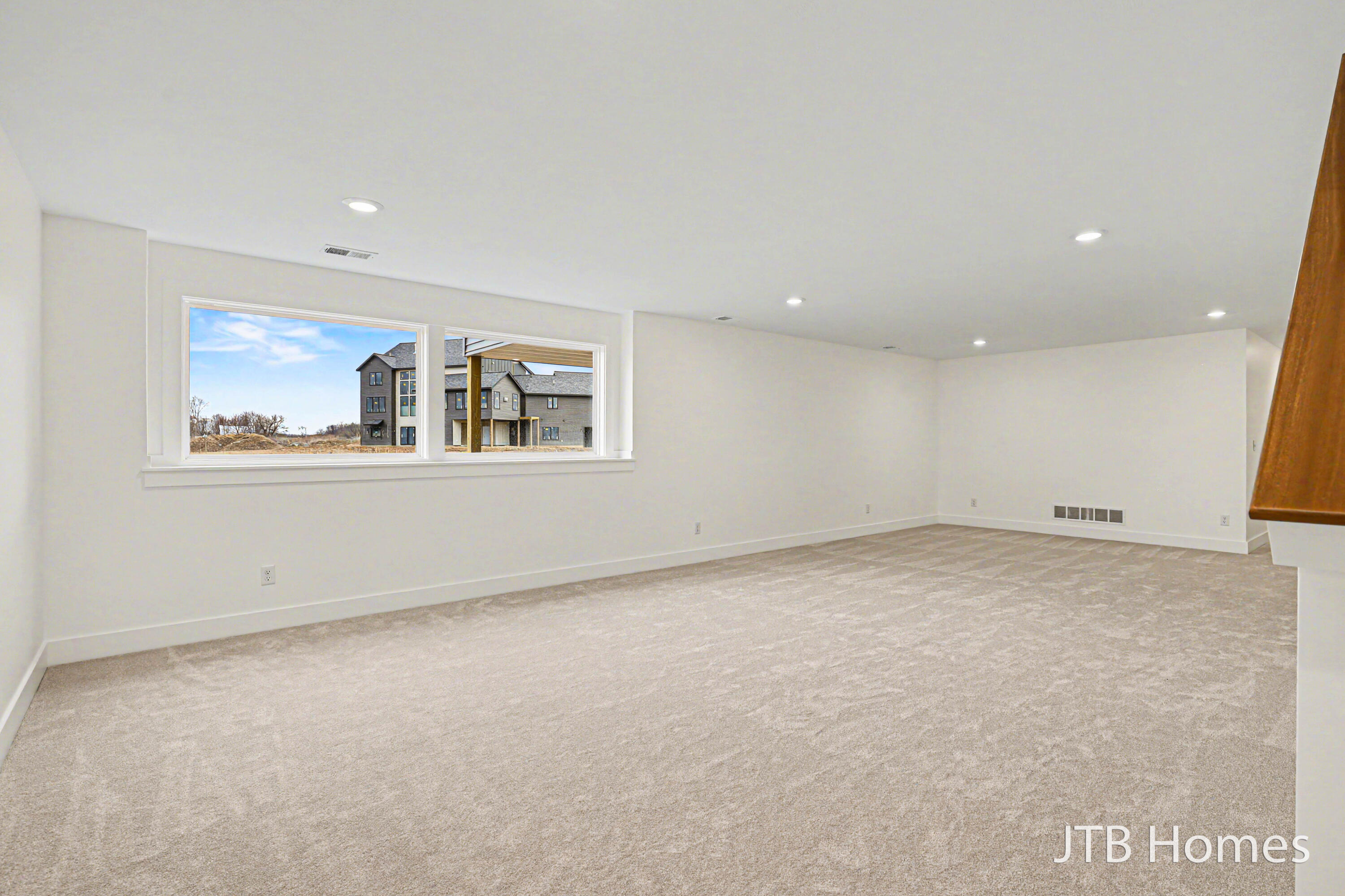 3563 Conrail Drive Property Photo 23