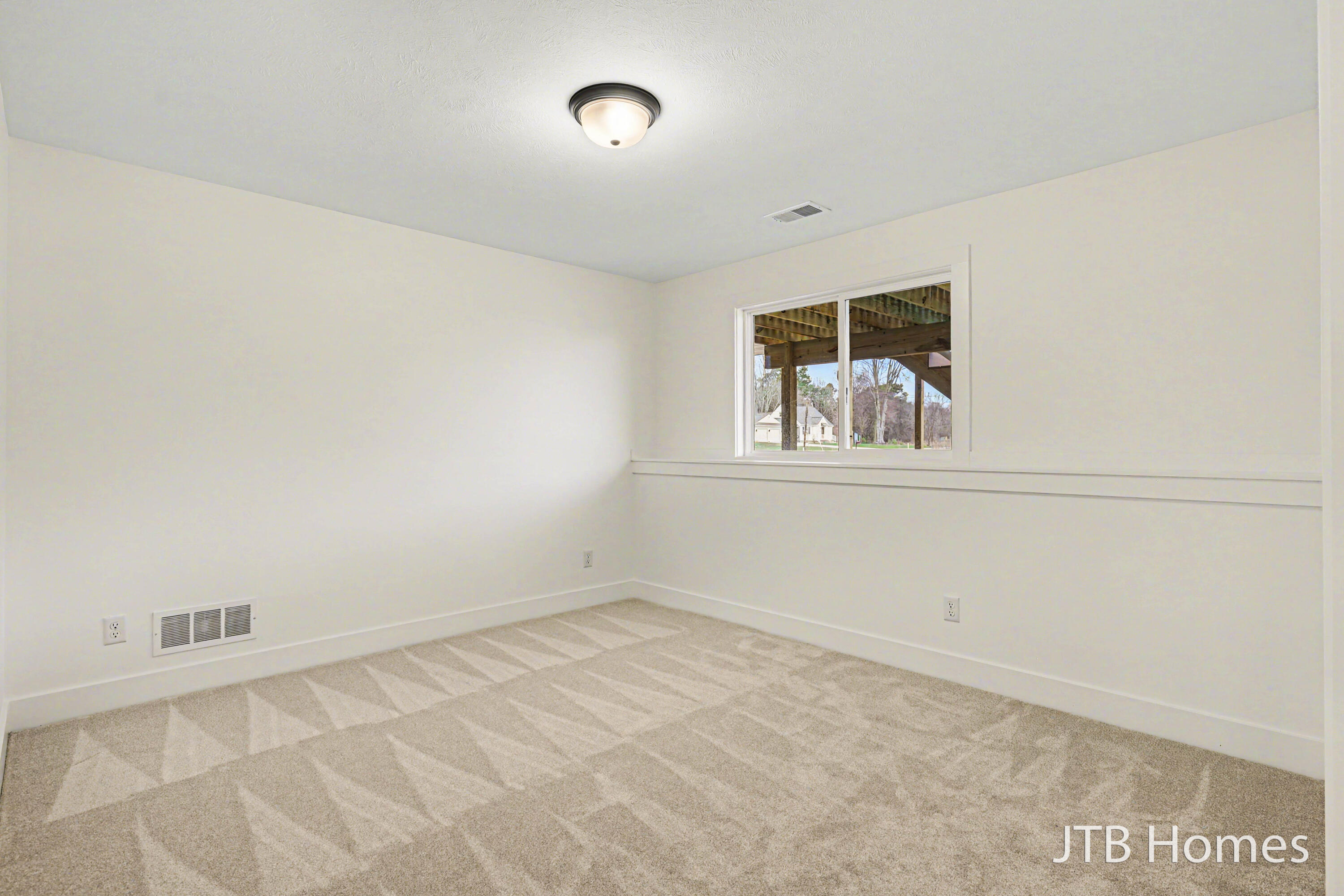 3563 Conrail Drive Property Photo 25