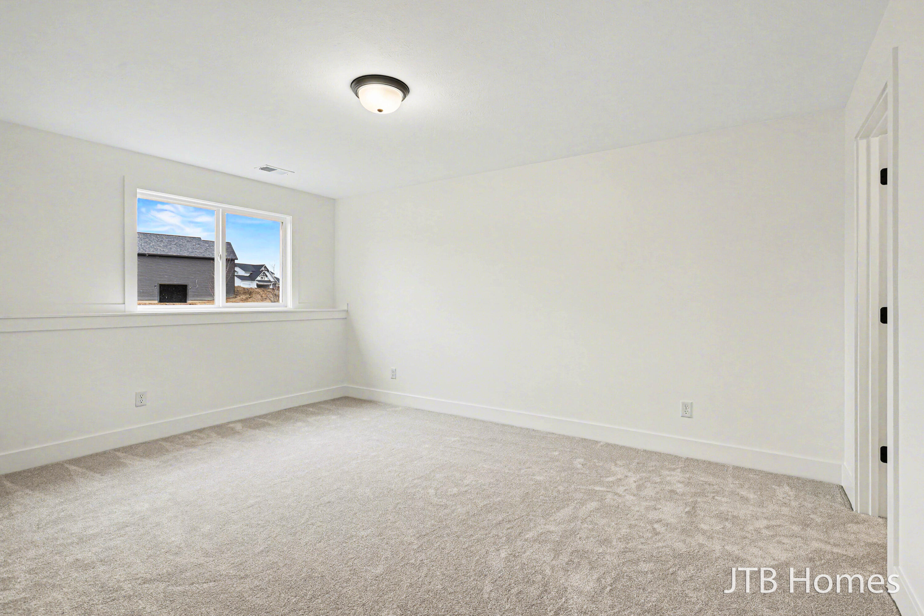 3563 Conrail Drive Property Photo 26