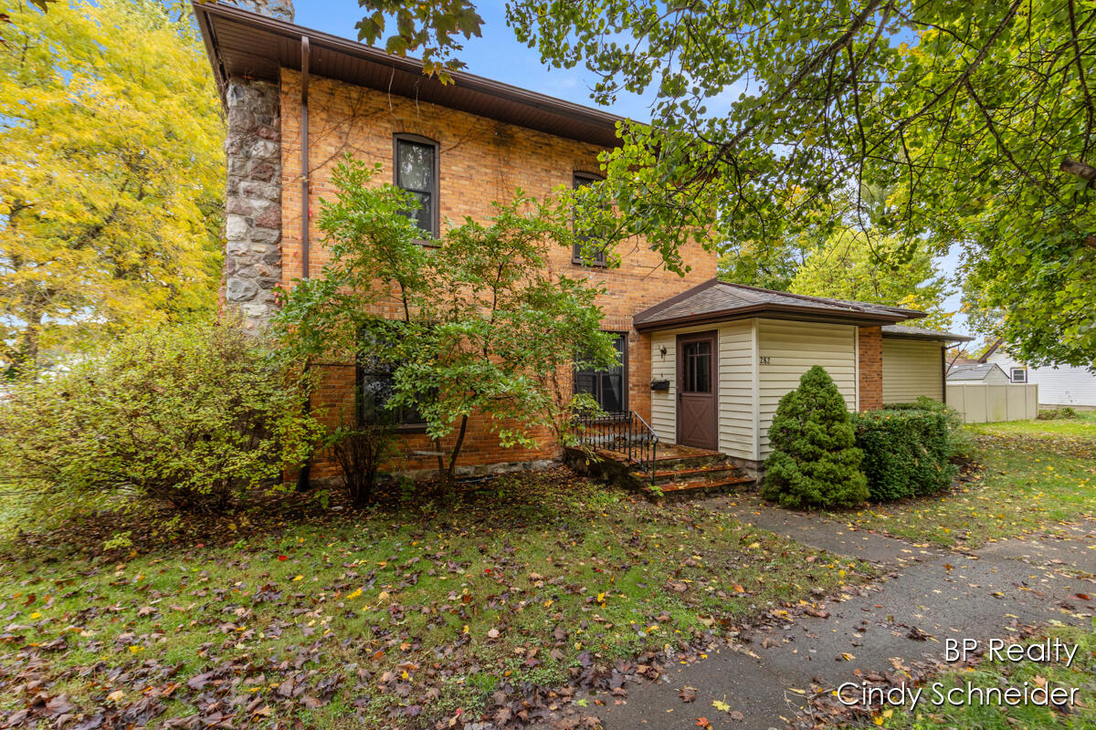 282 N Centre Street Property Photo 2