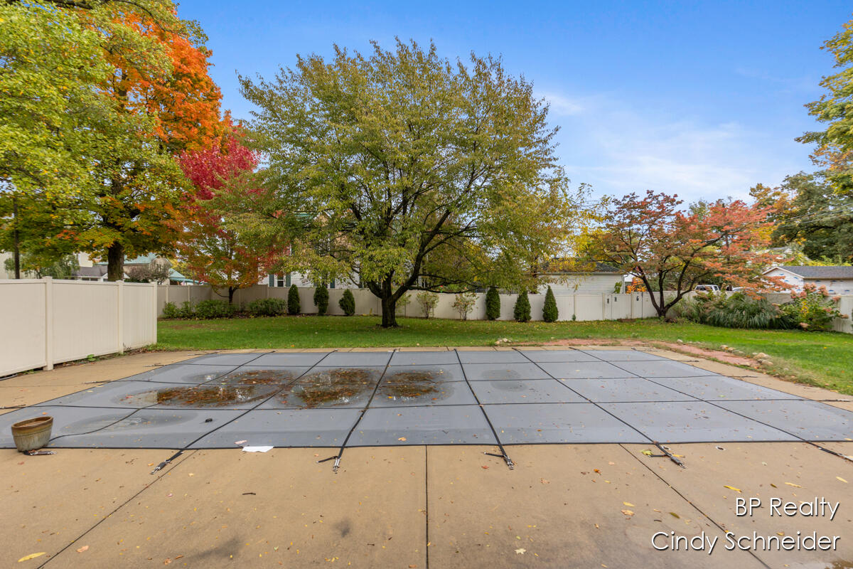 282 N Centre Street Property Photo 36