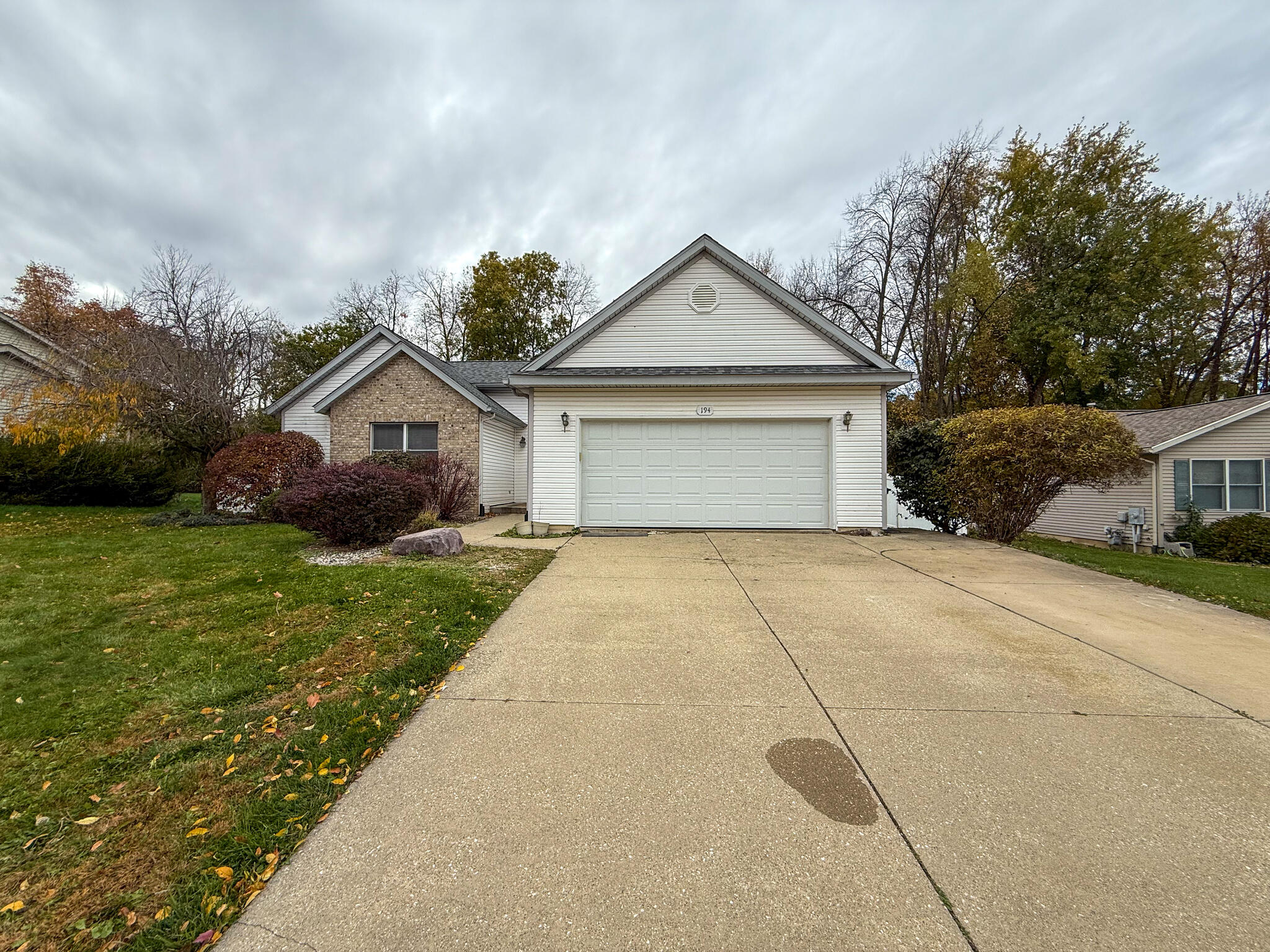 194 Black Cherry Lane Property Photo 4