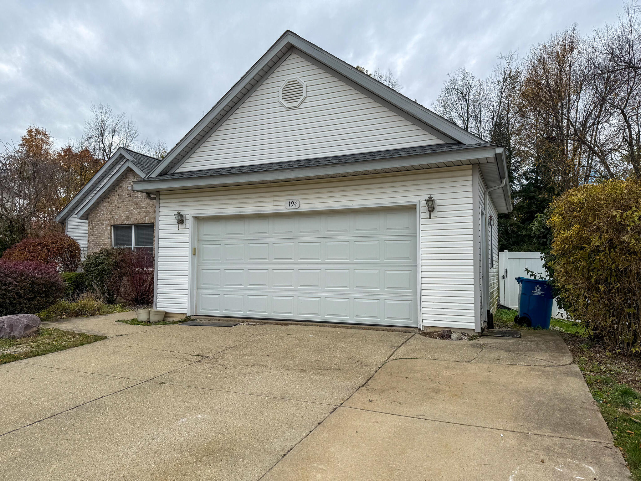 194 Black Cherry Lane Property Photo 6