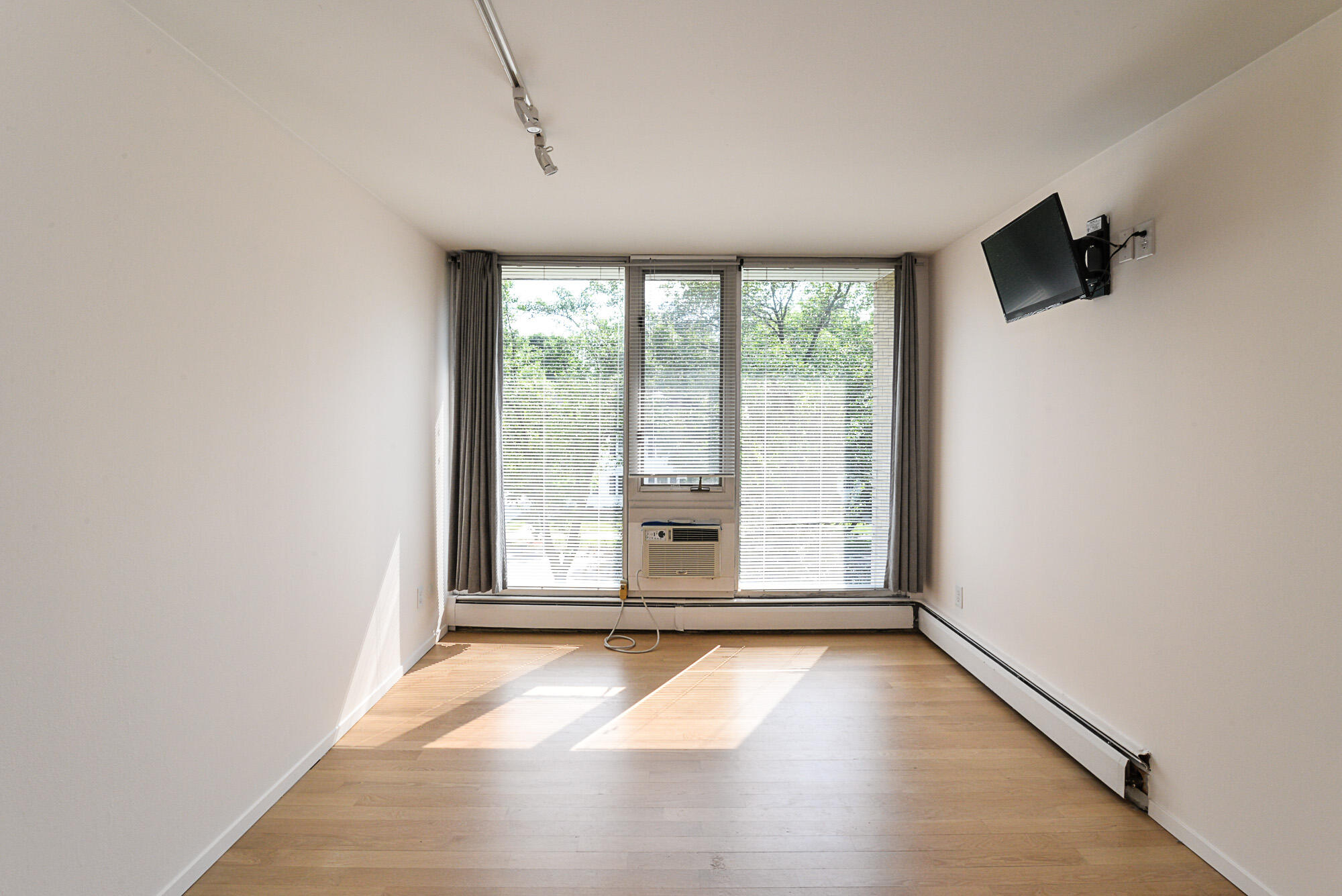 1531 Packard, 15 Property Photo 11