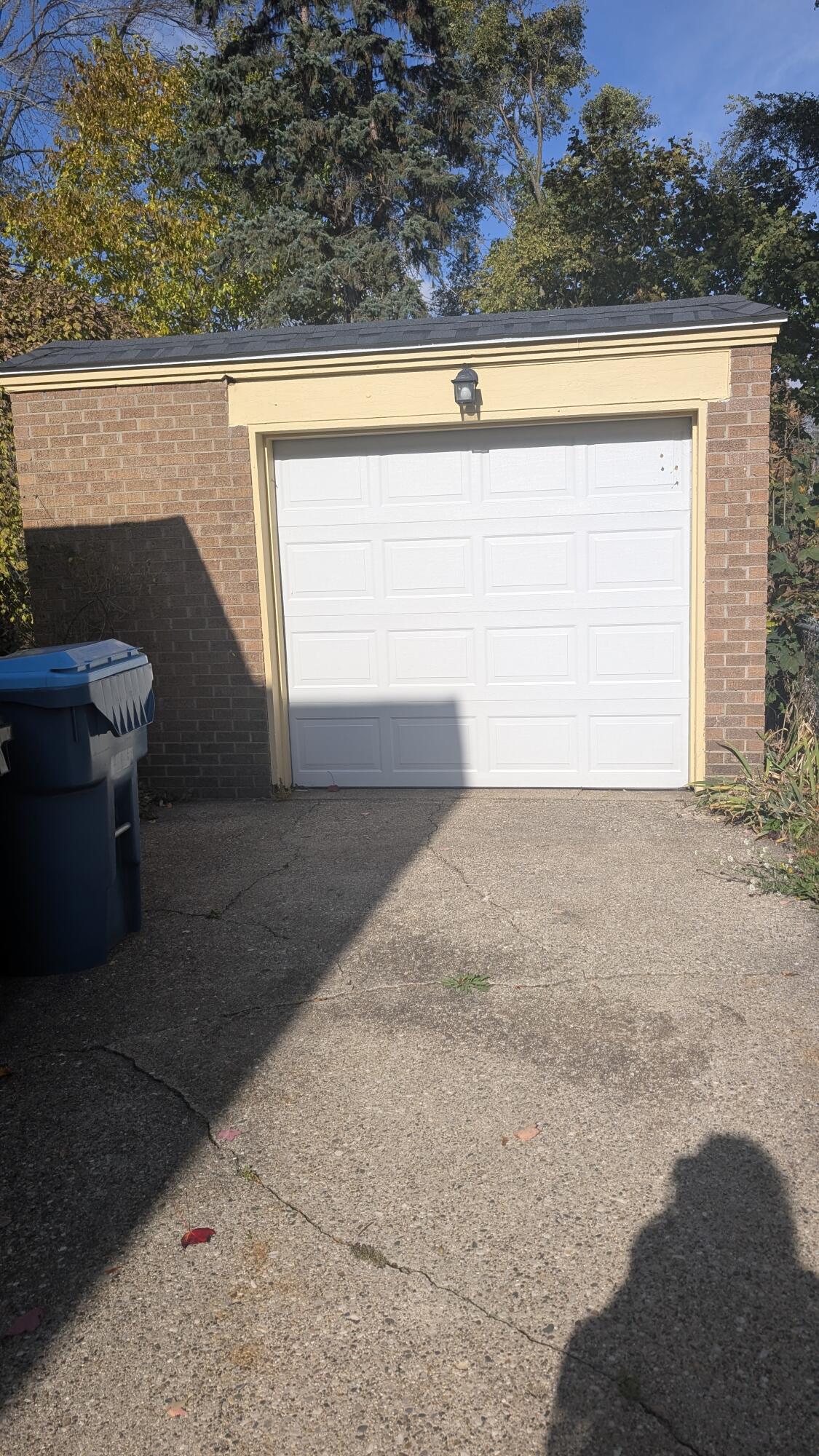 694 Orchard Avenue Property Photo 3