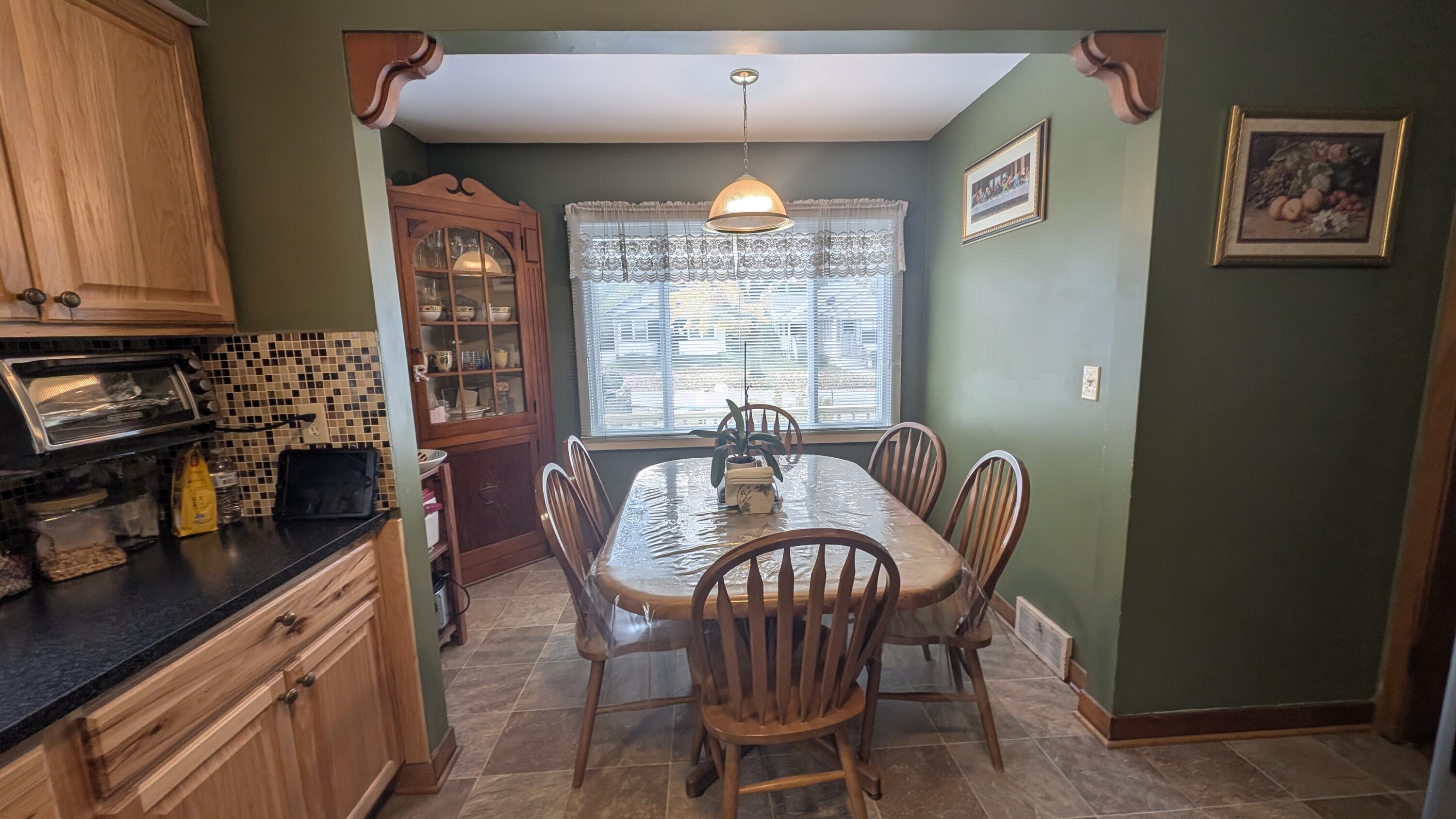 694 Orchard Avenue Property Photo 8