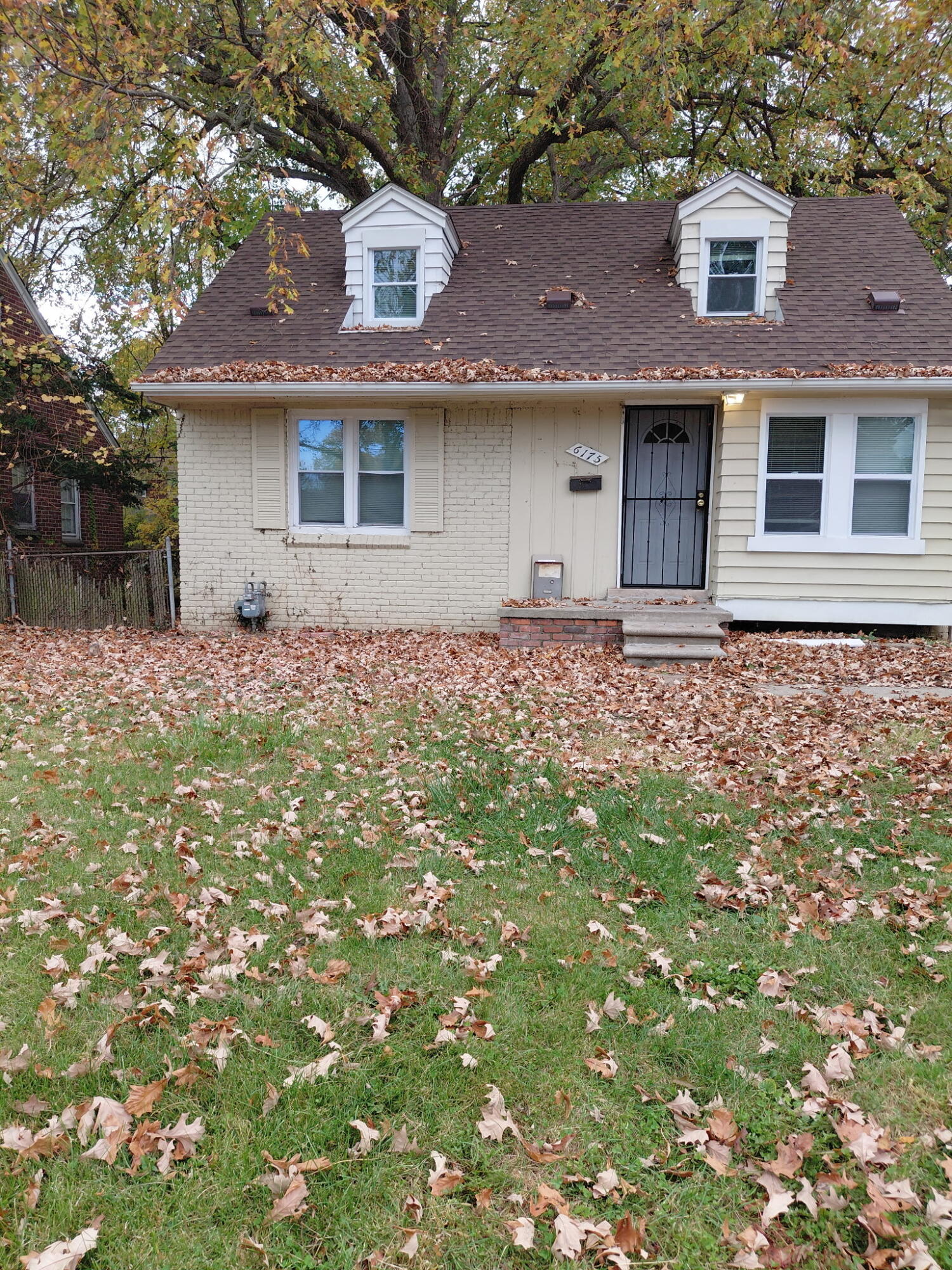 6175 Guilford Property Photo 1