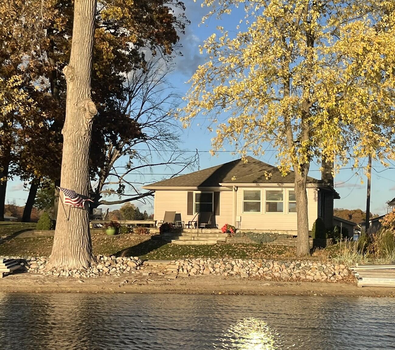 10968 Boniface Point Drive Property Photo 1