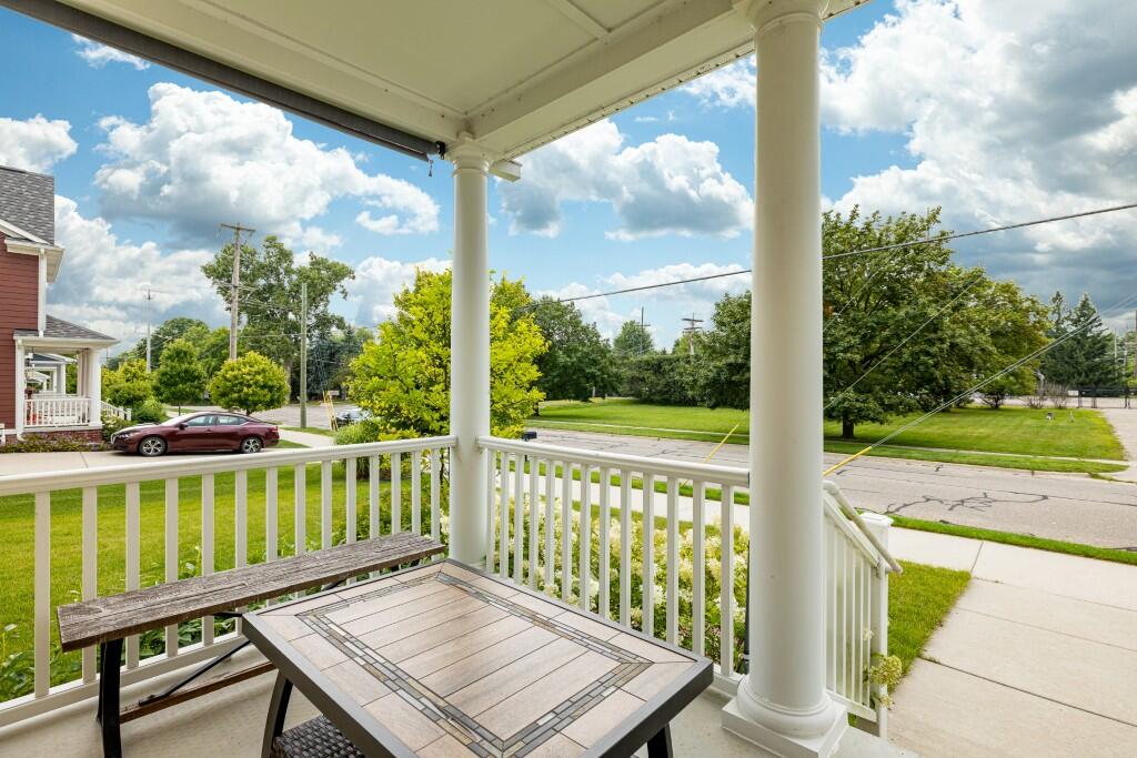 407 W Bennett Street Property Photo 4