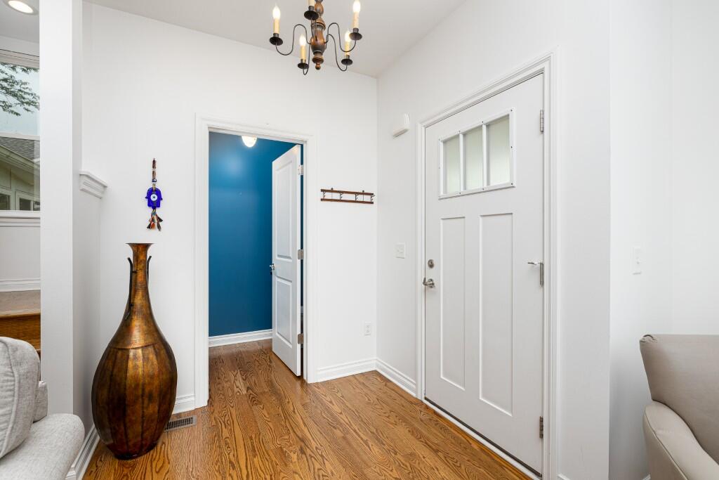 407 W Bennett Street Property Photo 5