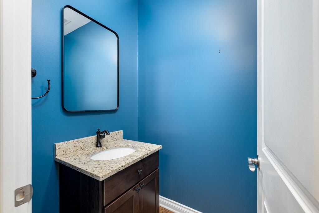 407 W Bennett Street Property Photo 6