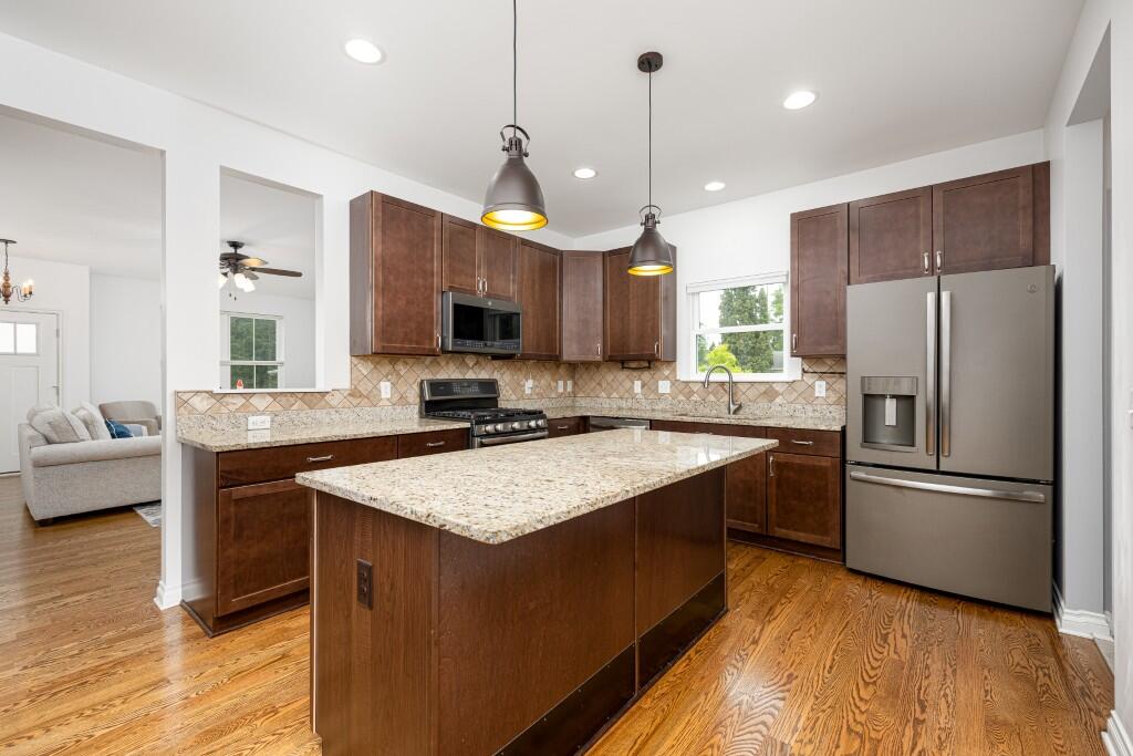 407 W Bennett Street Property Photo 17