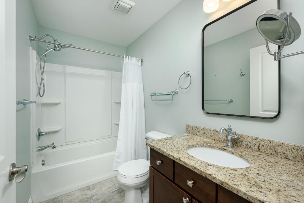 407 W Bennett Street Property Photo 32