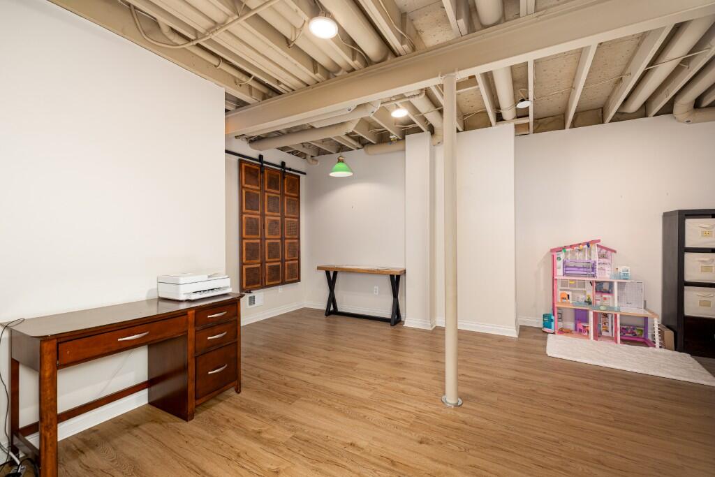 407 W Bennett Street Property Photo 35