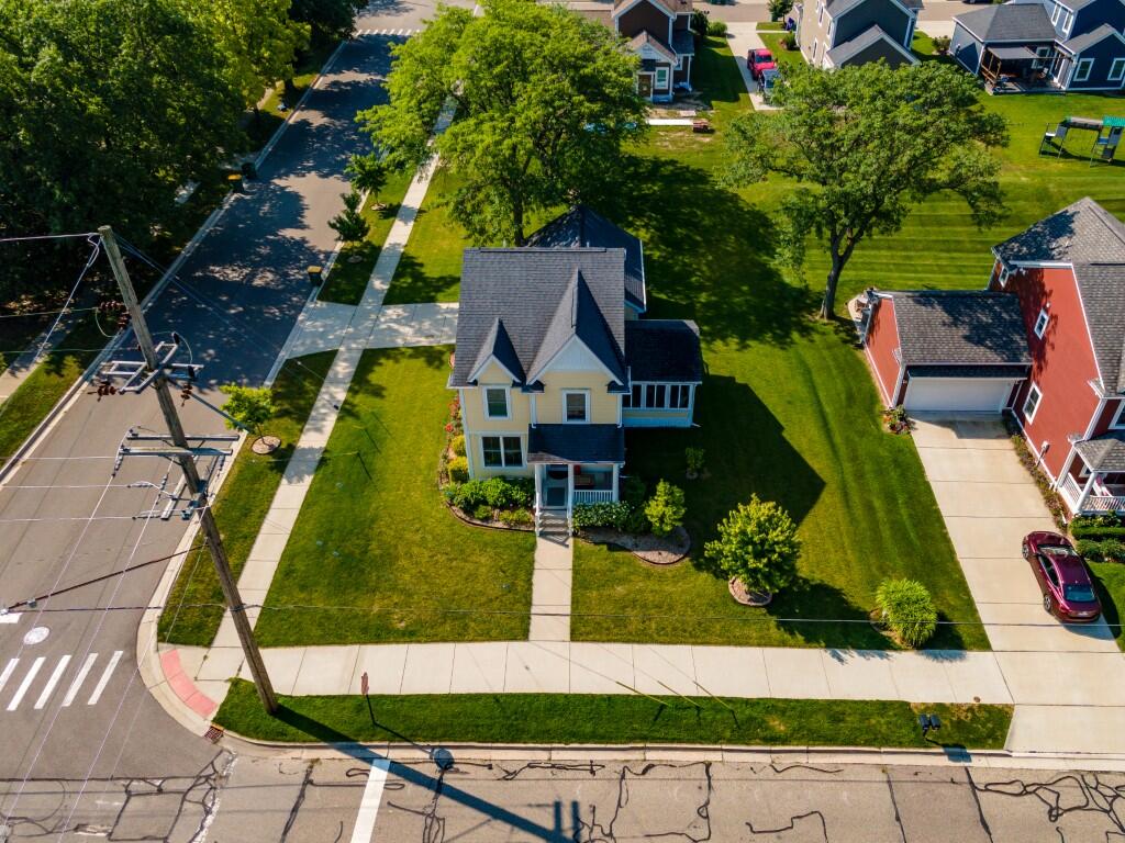 407 W Bennett Street Property Photo 53