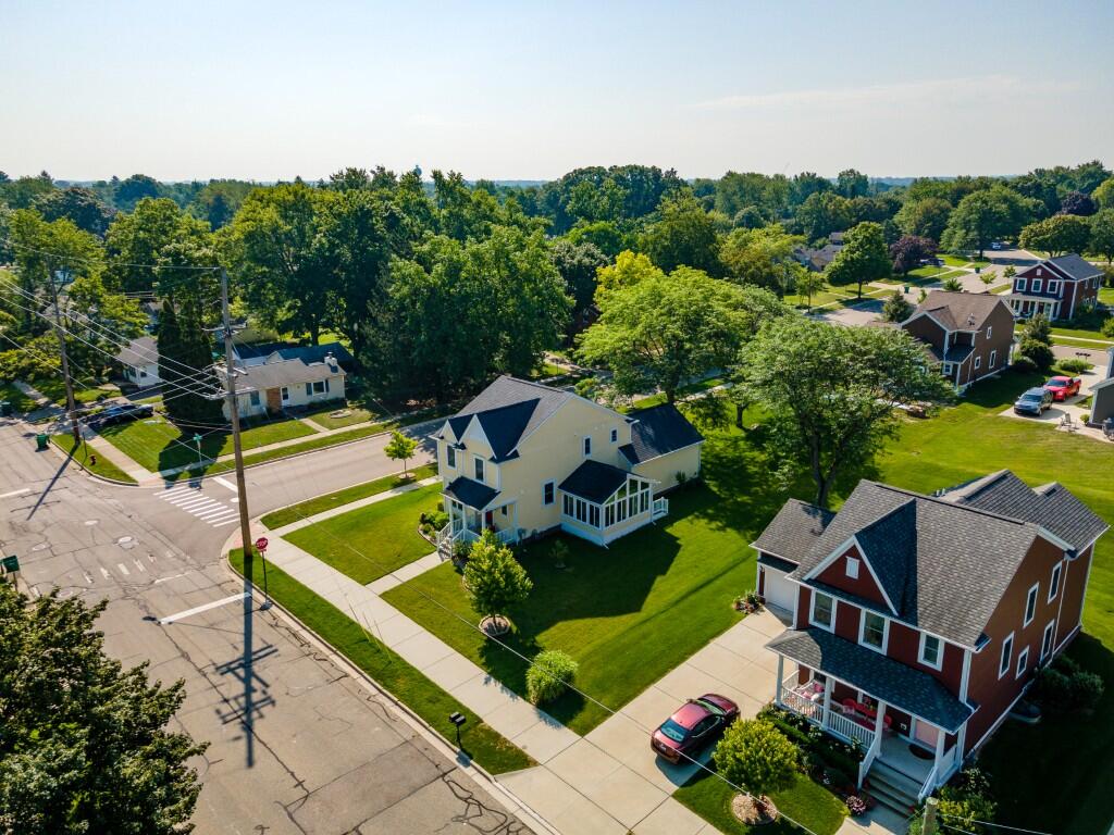 407 W Bennett Street Property Photo 54