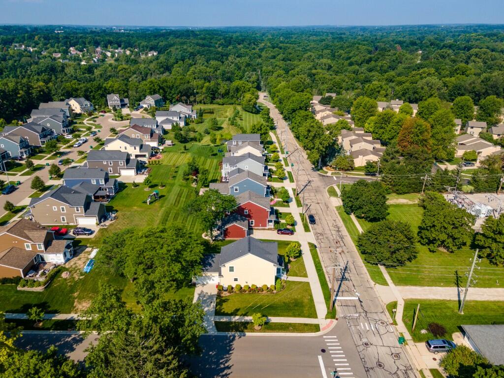 407 W Bennett Street Property Photo 57