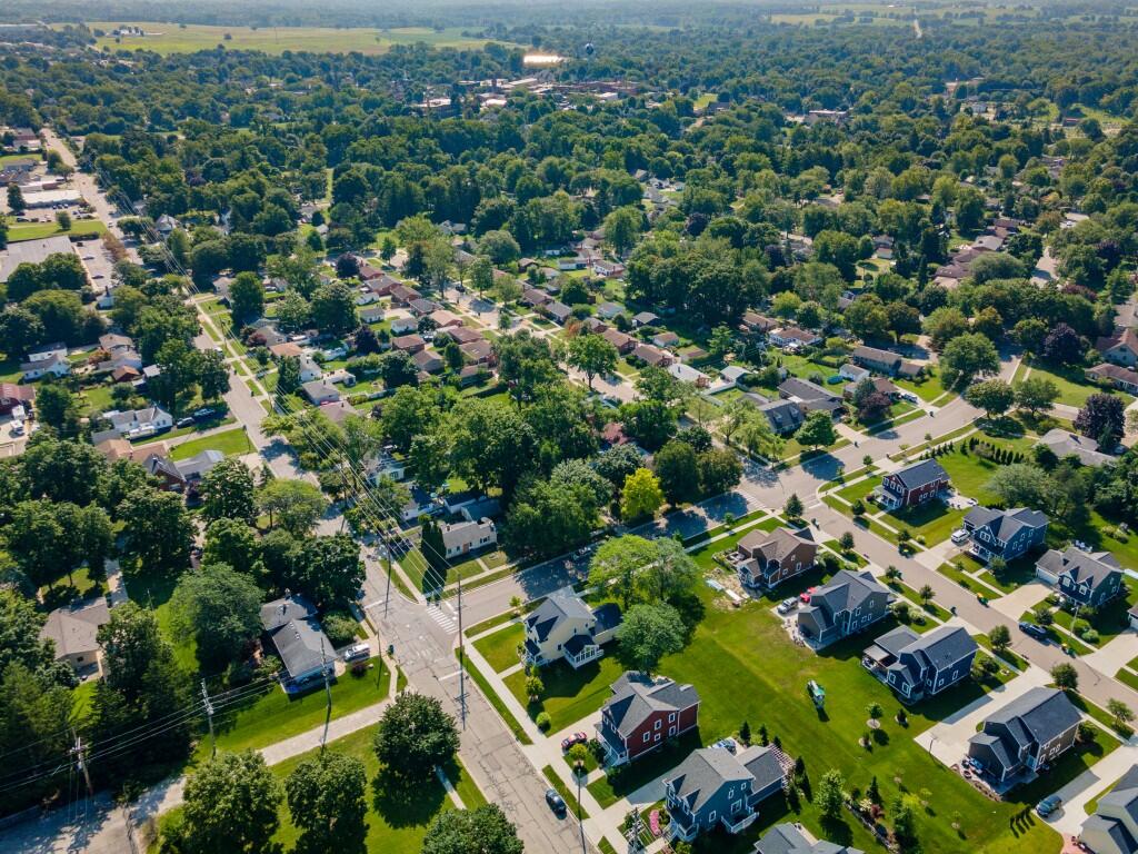 407 W Bennett Street Property Photo 63