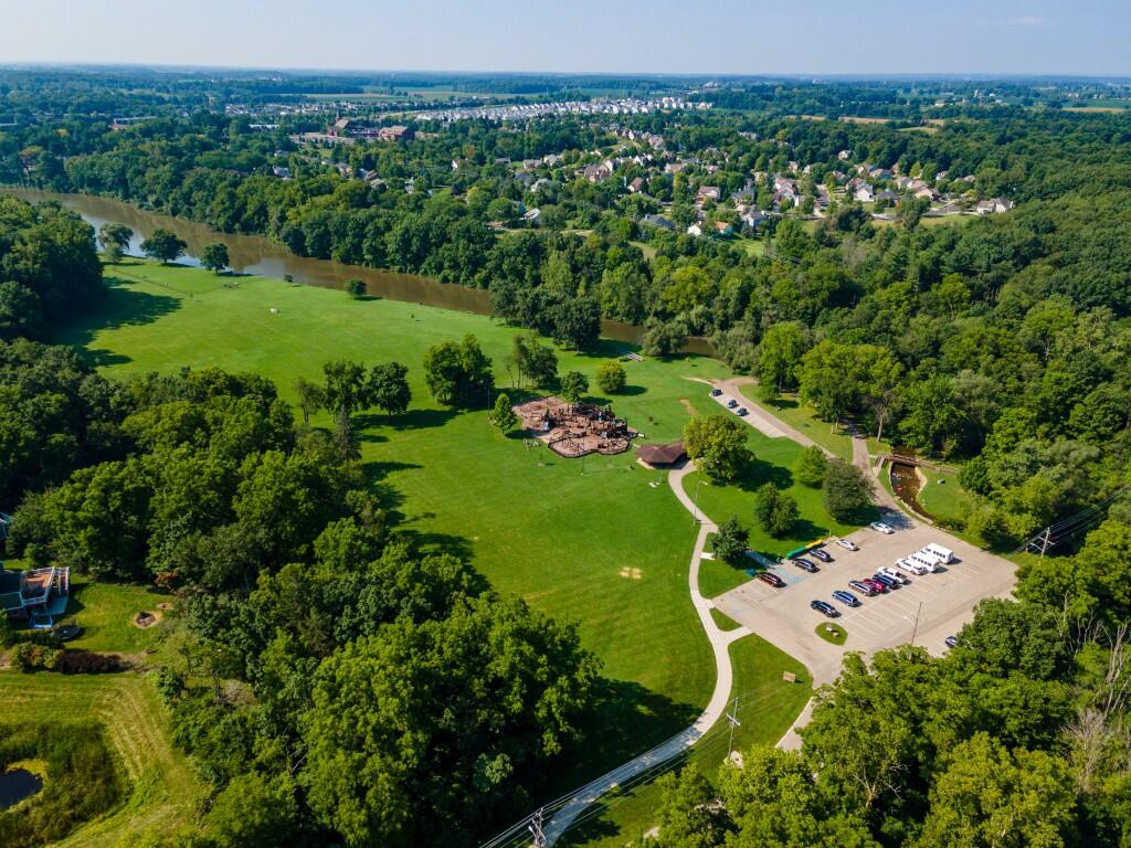 407 W Bennett Street Property Photo 65