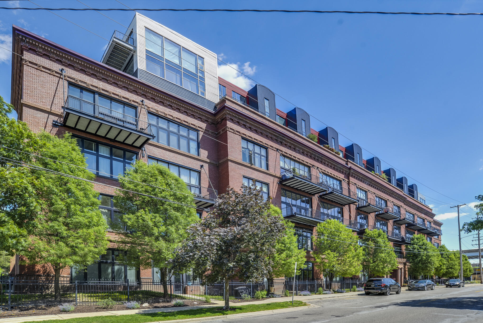 600 Broadway Avenue Nw, 234 Property Photo 2