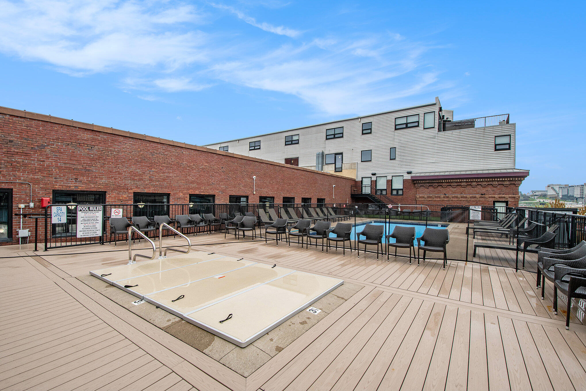 600 Broadway Avenue Nw, 234 Property Photo 22