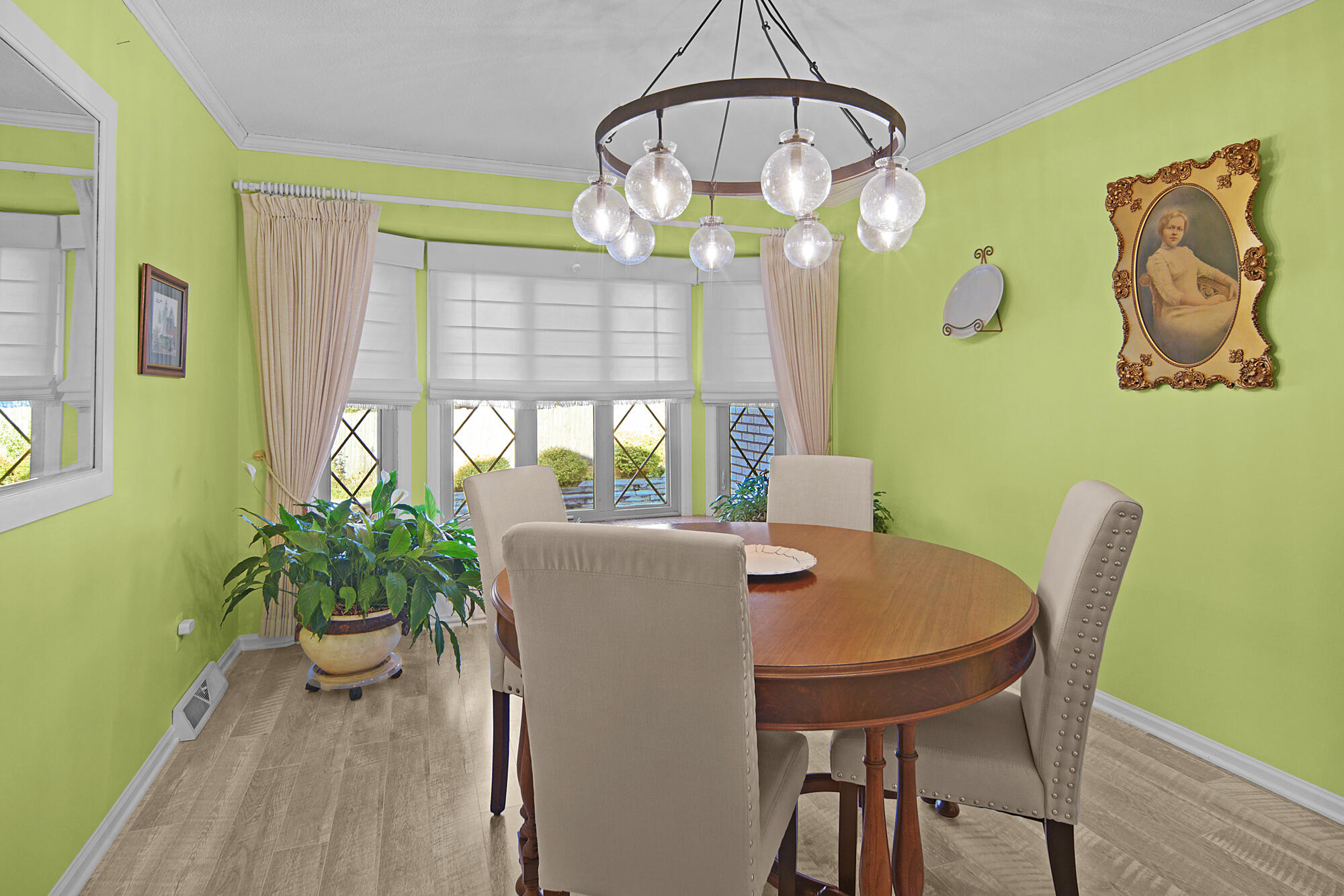 7405 Pine Grove Drive Property Photo 8