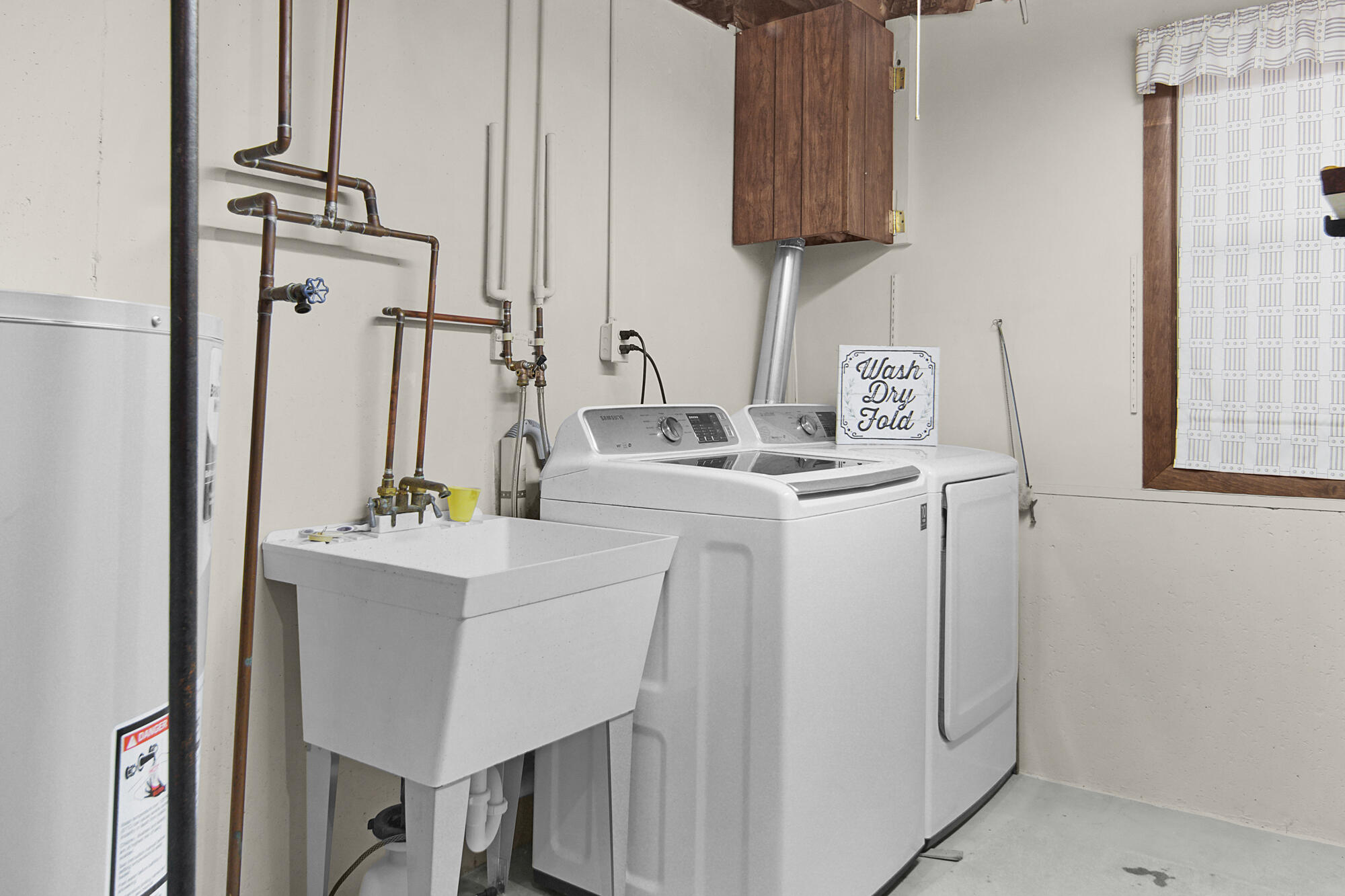 7405 Pine Grove Drive Property Photo 27