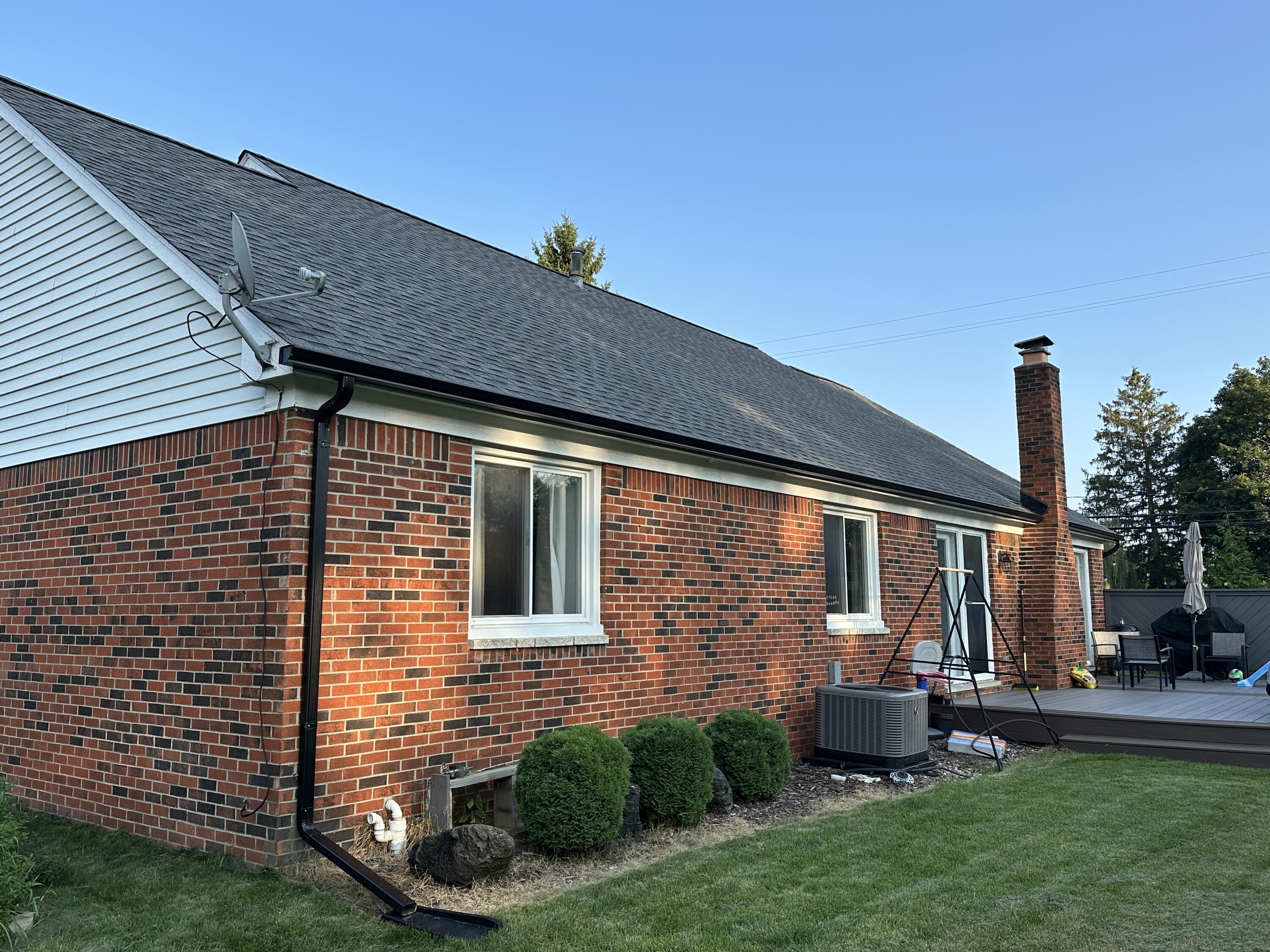 5017 Saffron Drive Property Photo 5