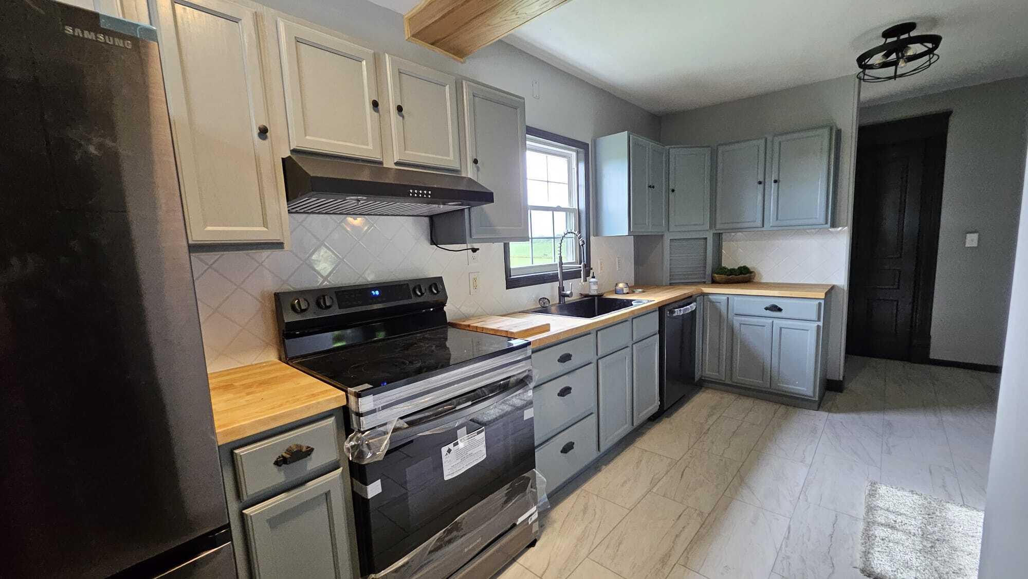 238 Maple Road Property Photo 2