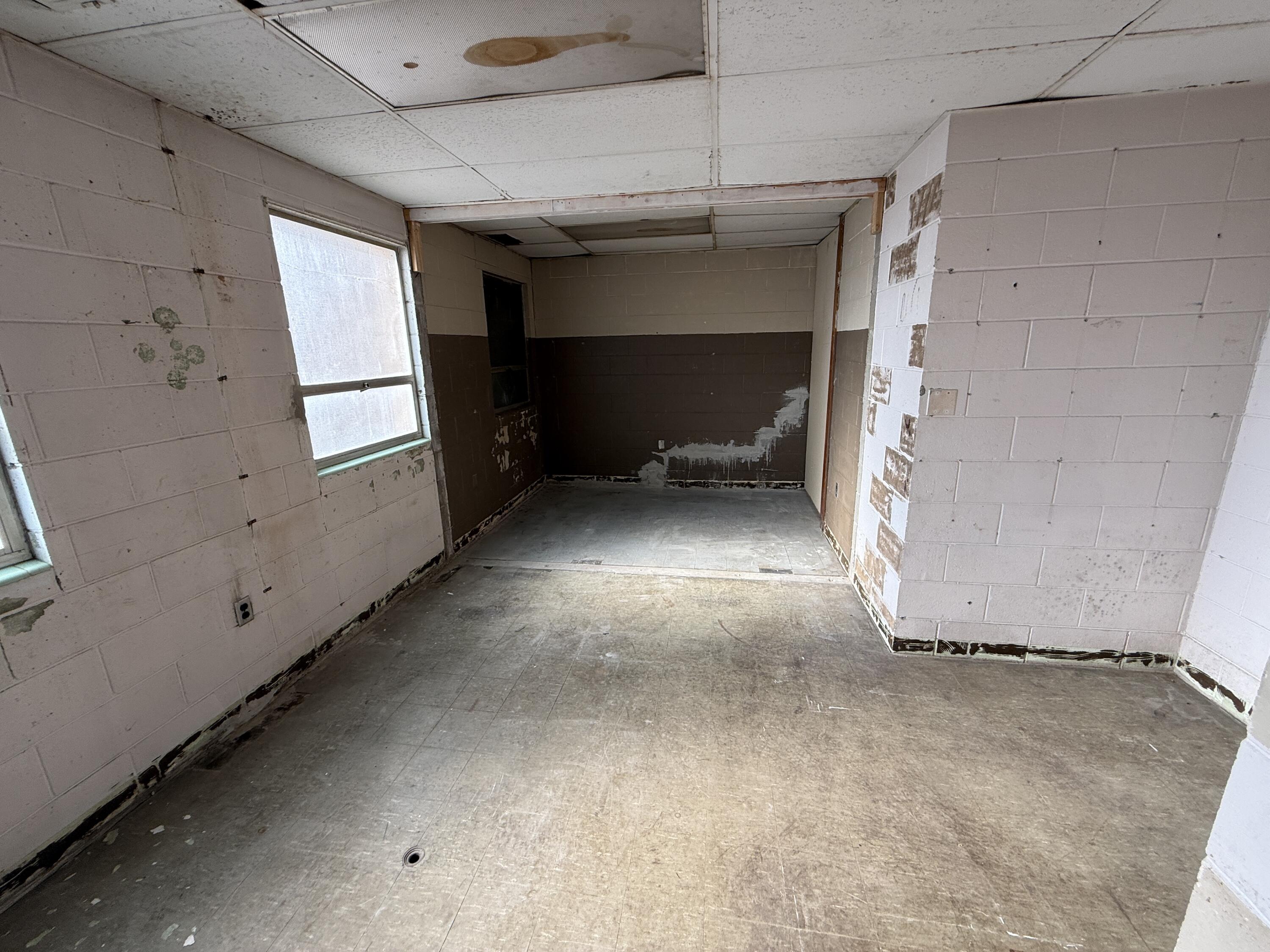 103 Grove Street Property Photo 15