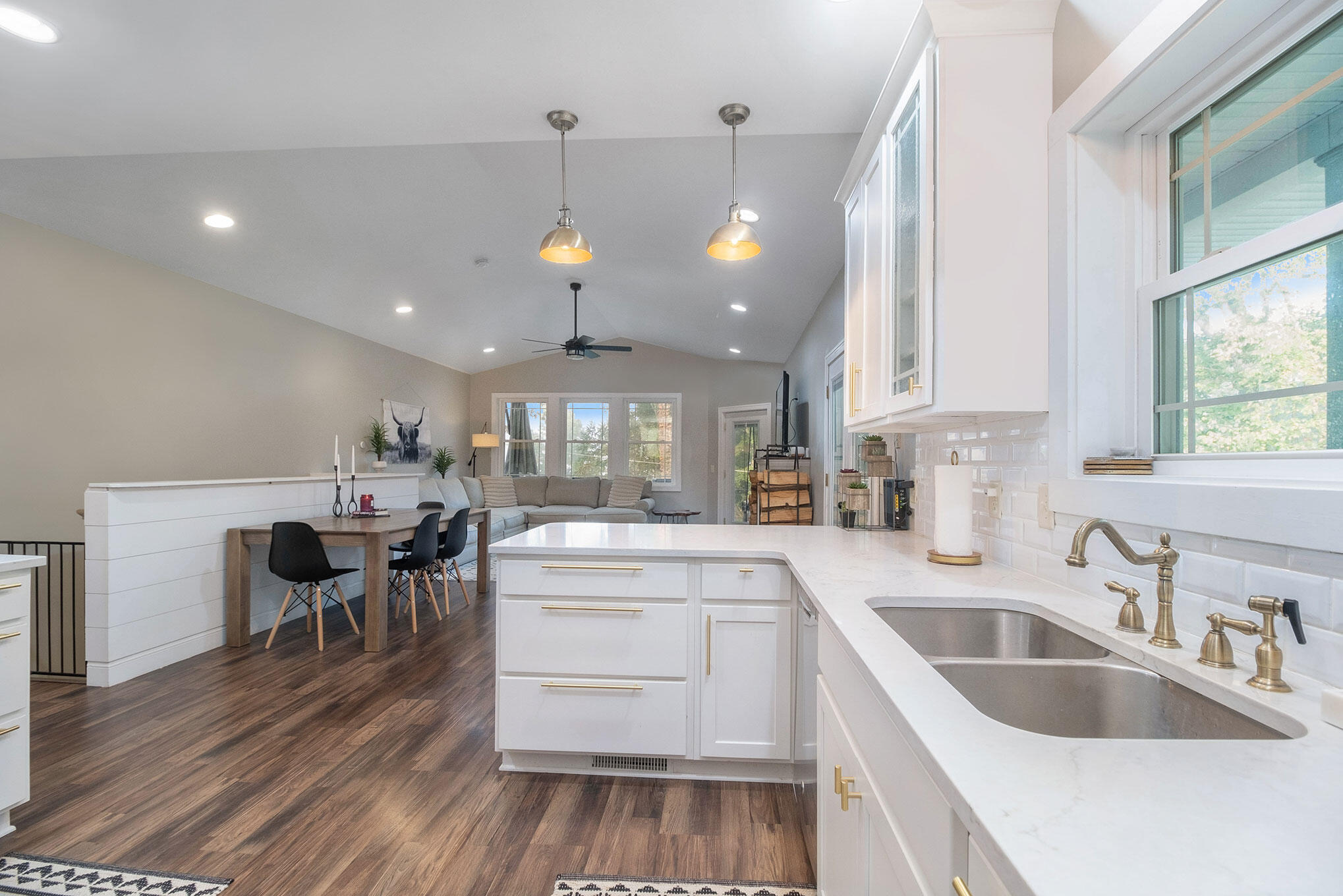 7811 N 39th Street Property Photo 3