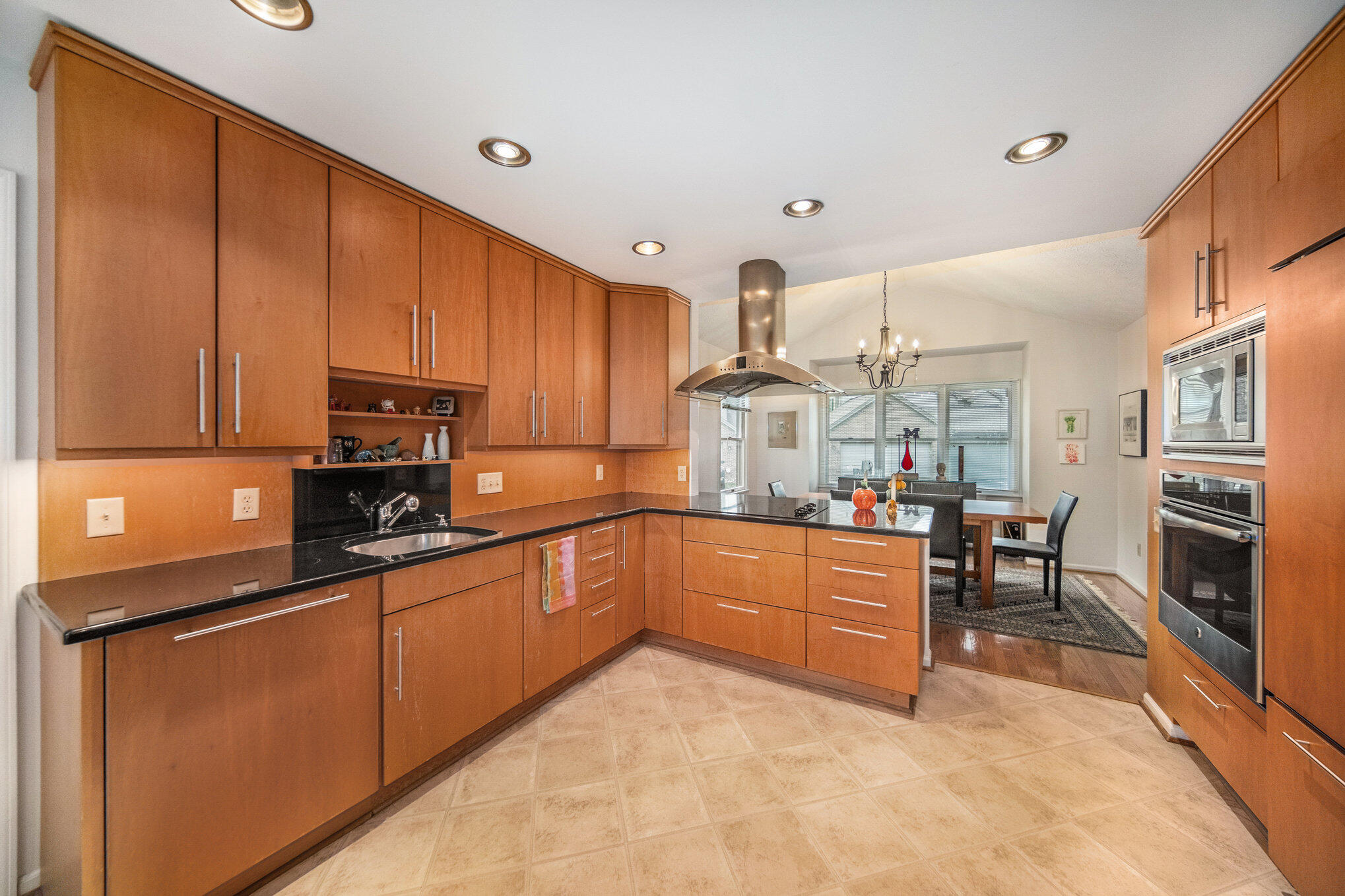 526 Galen Circle Property Photo 12