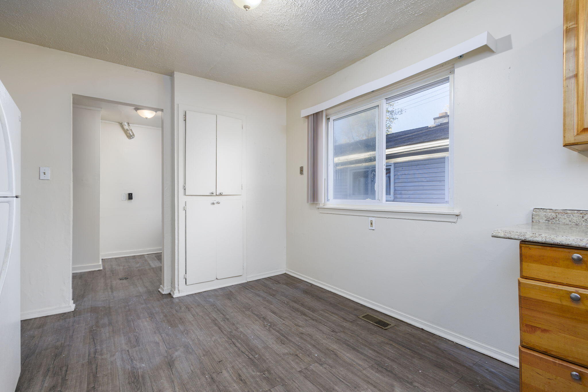 30061 Hazelwood Street Property Photo 8