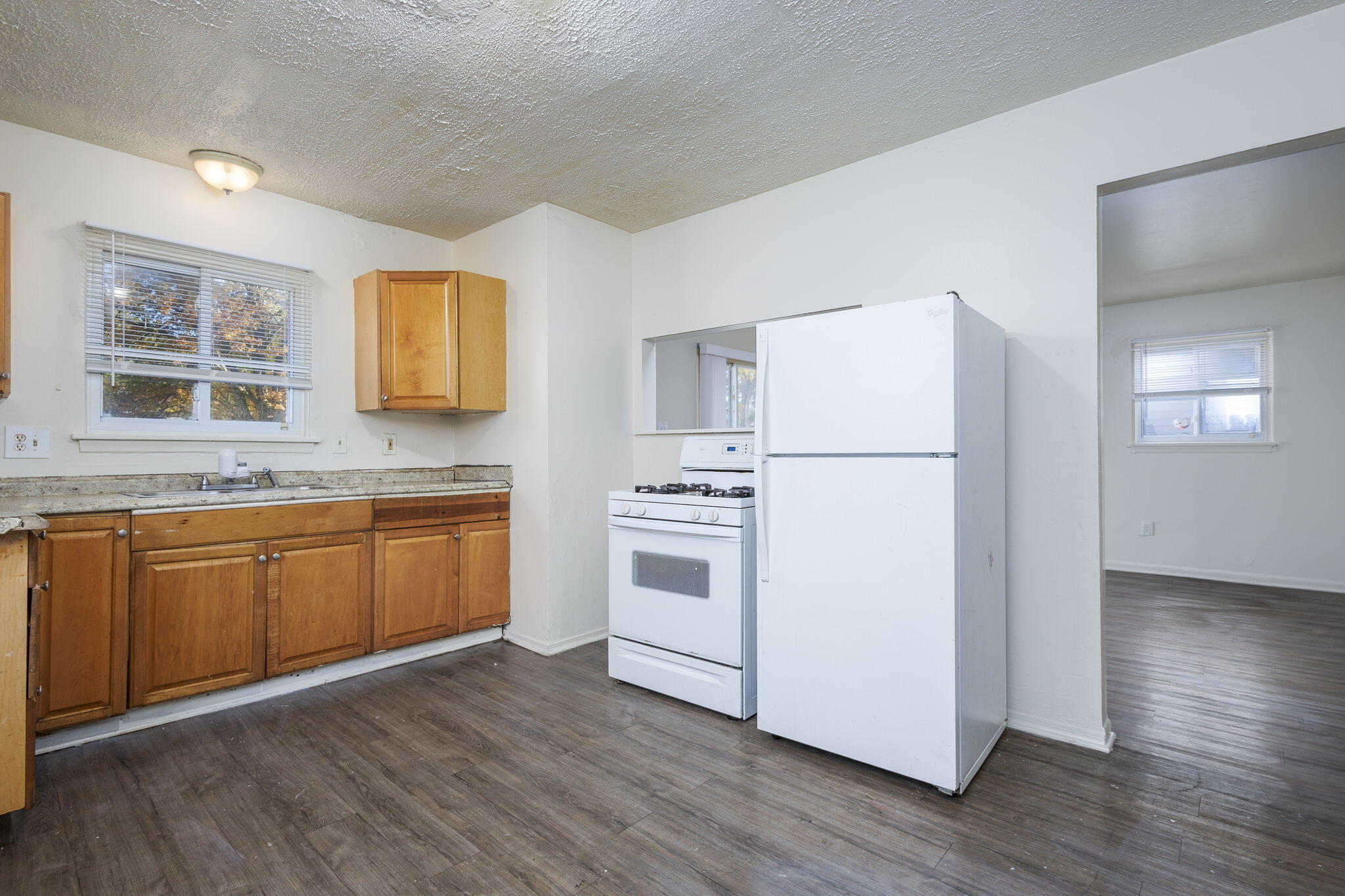 30061 Hazelwood Street Property Photo 9