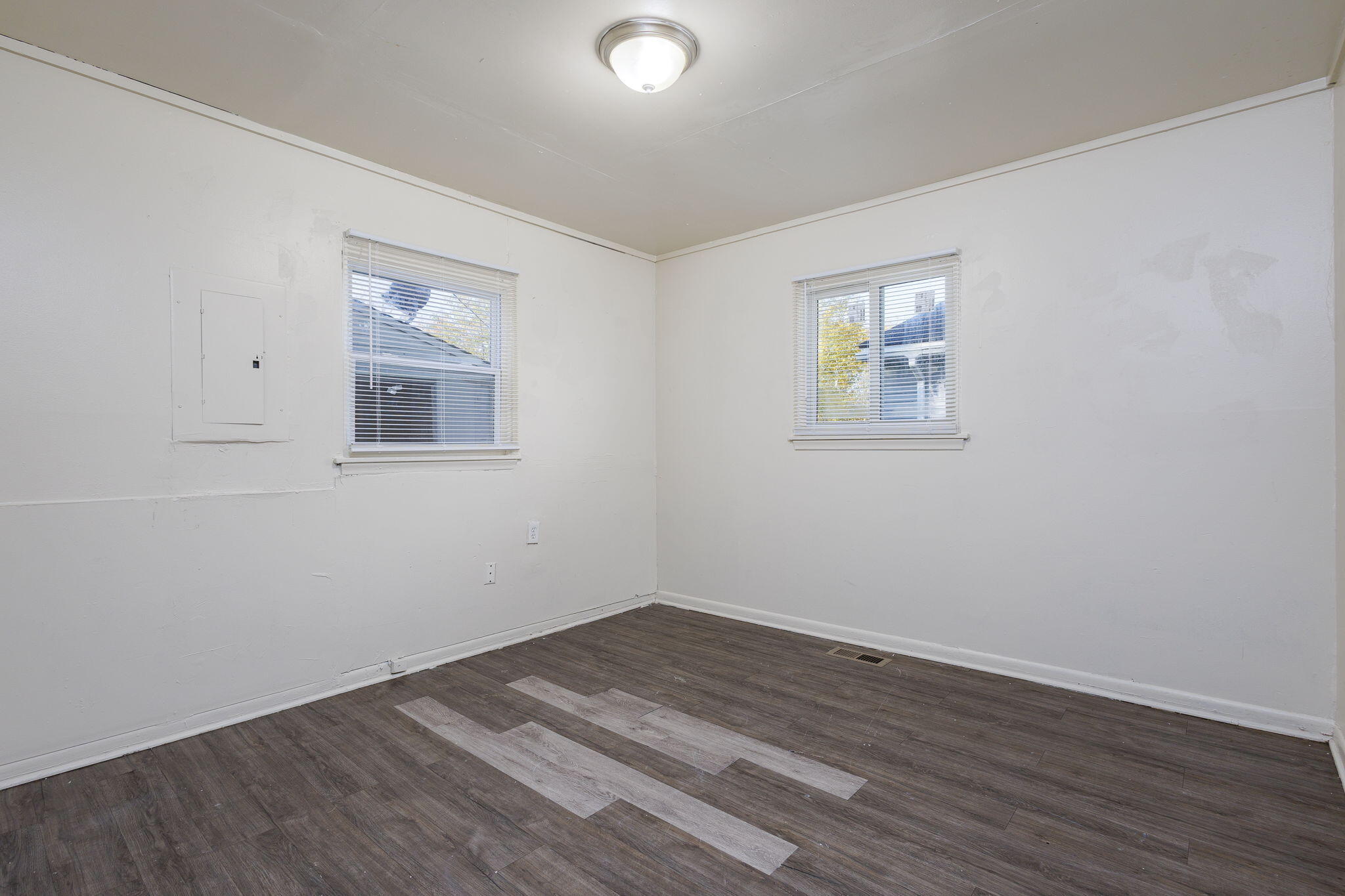 30061 Hazelwood Street Property Photo 12