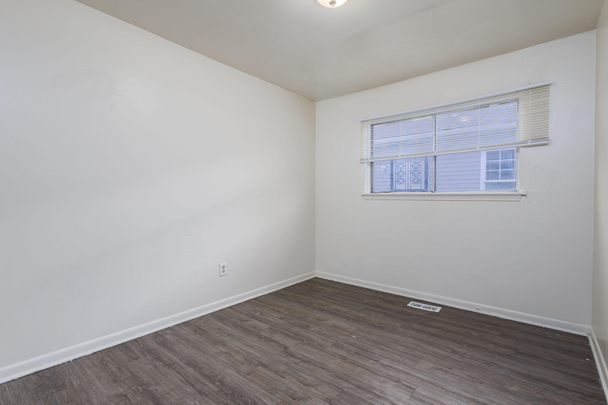 30061 Hazelwood Street Property Photo 15