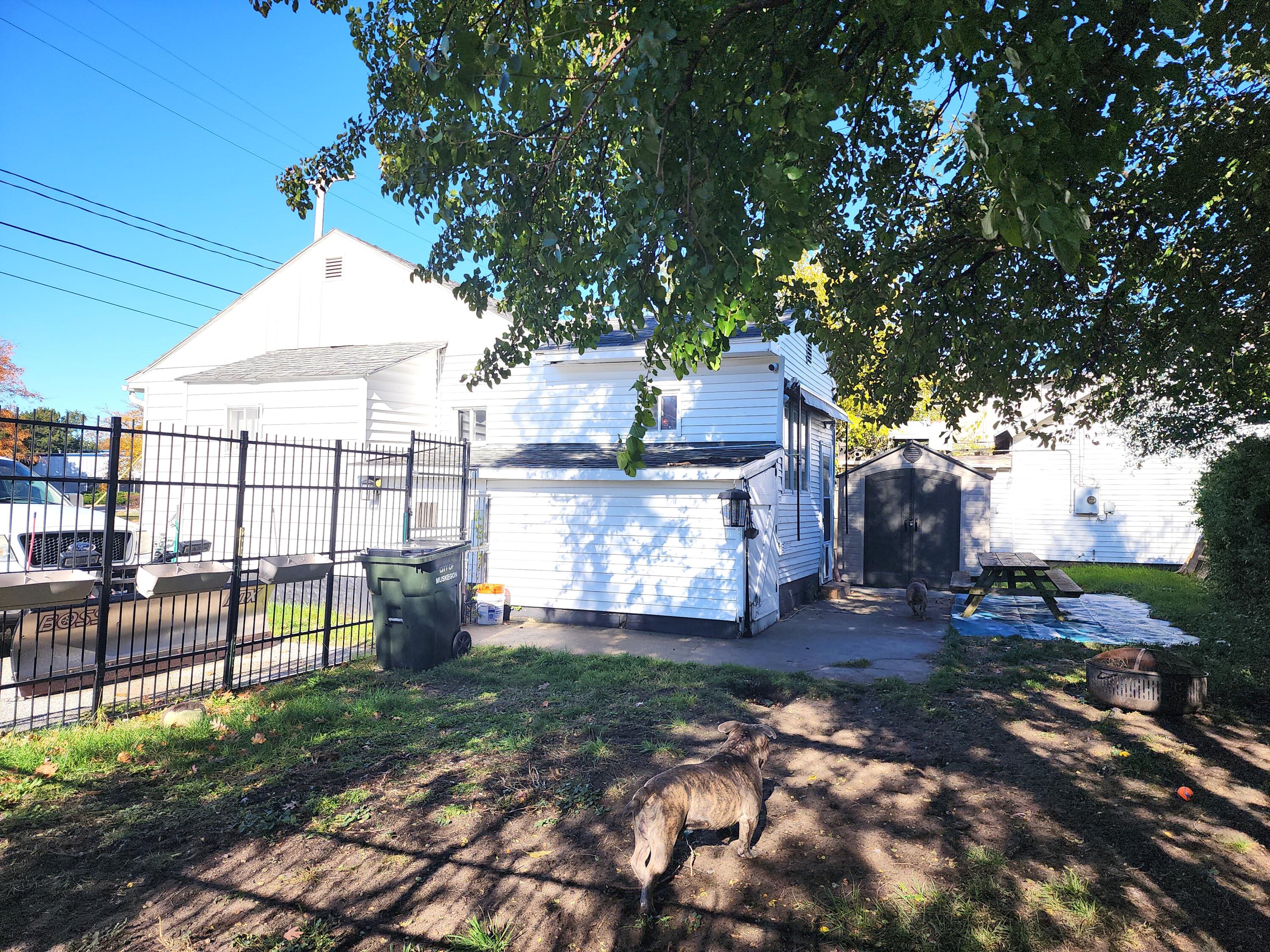 1616 S Getty Street Property Photo 2