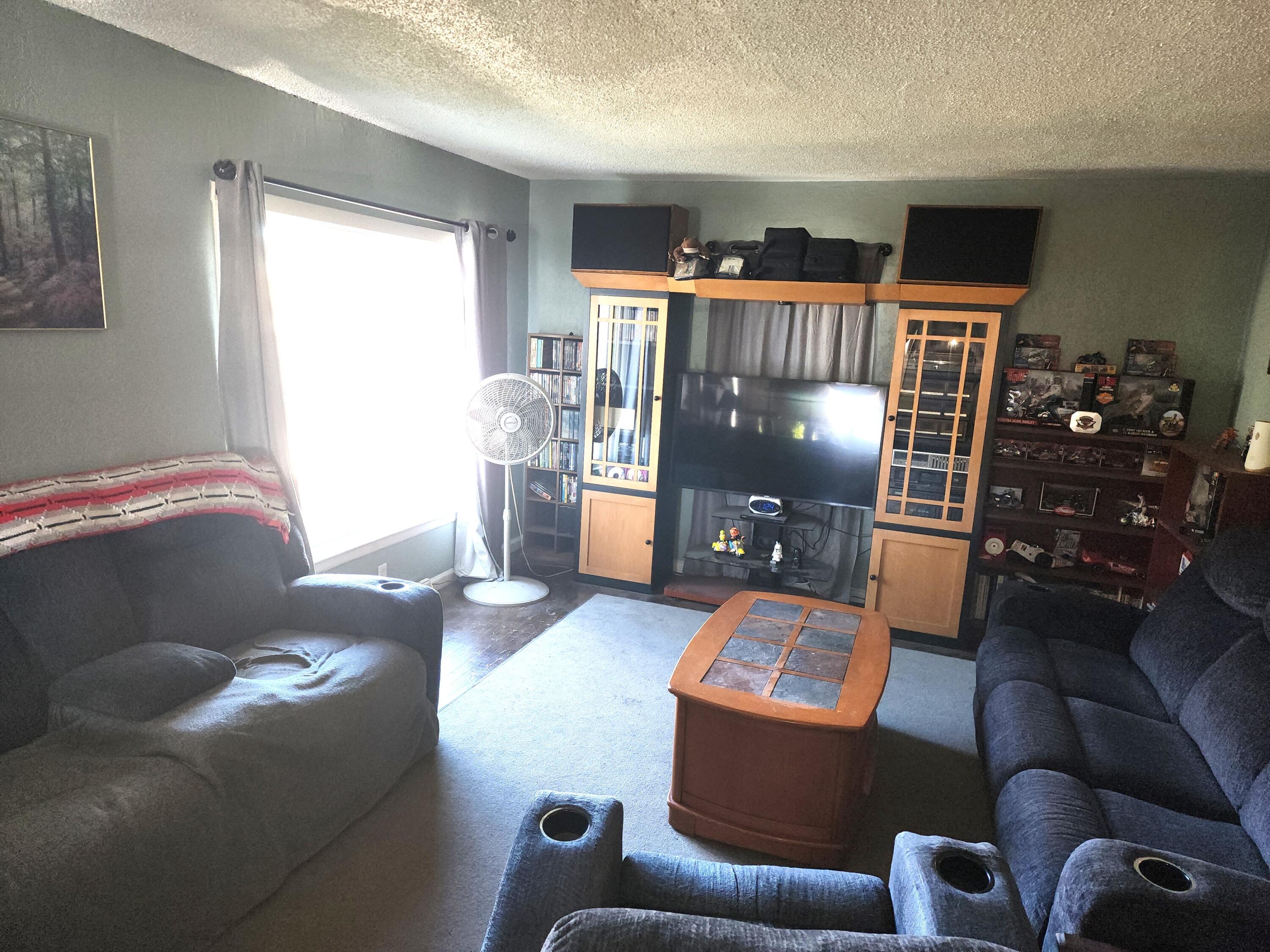 1616 S Getty Street Property Photo 3