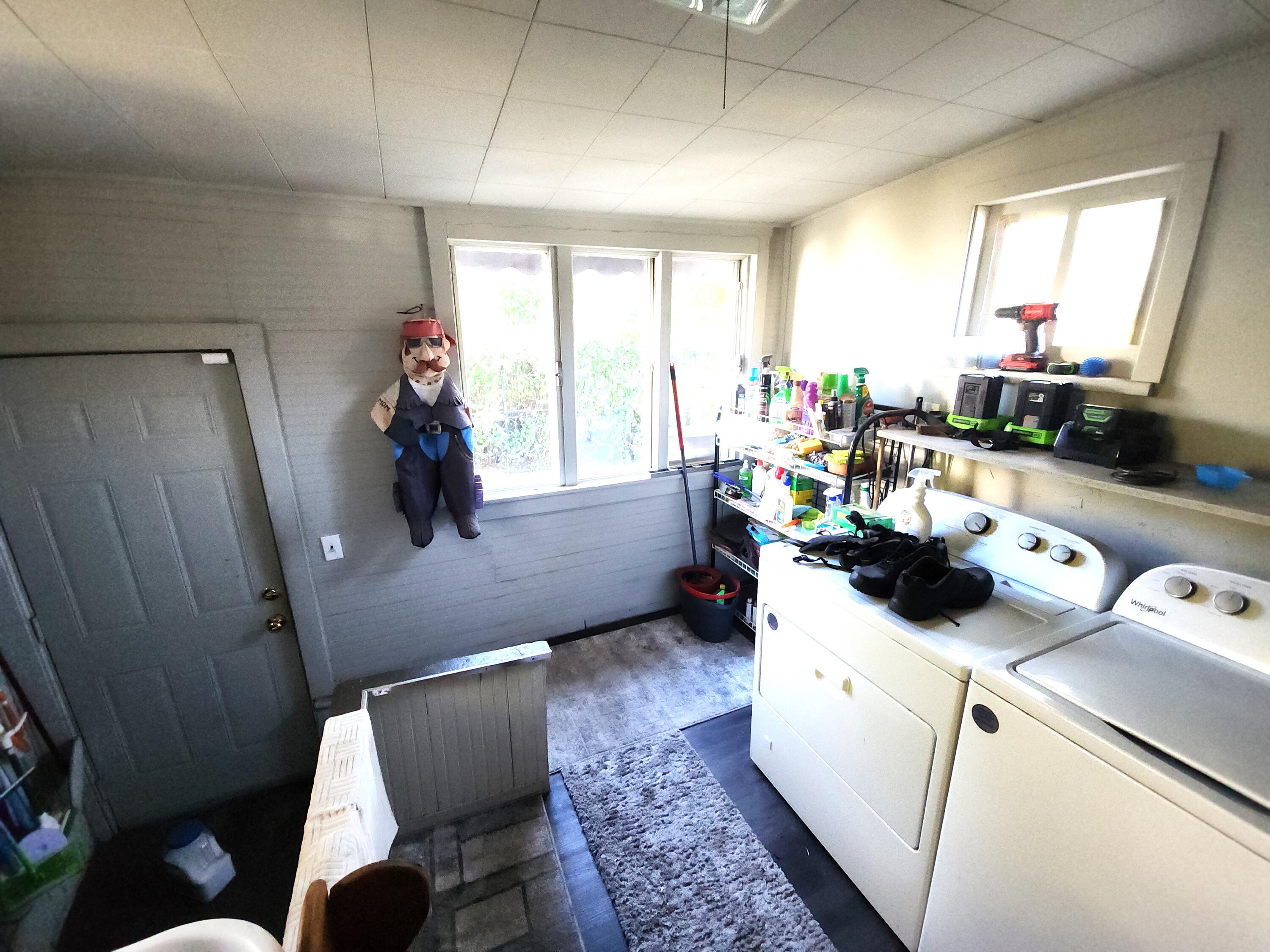 1616 S Getty Street Property Photo 9