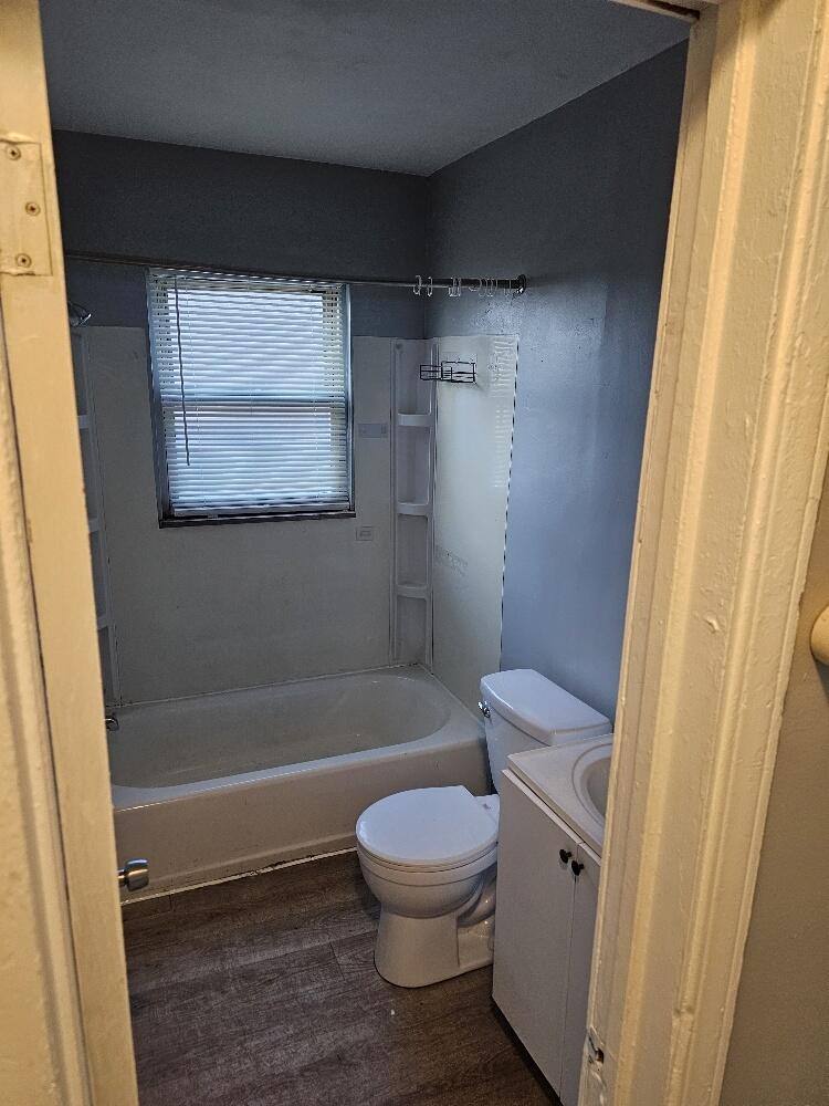 12012 Ashton Property Photo 7