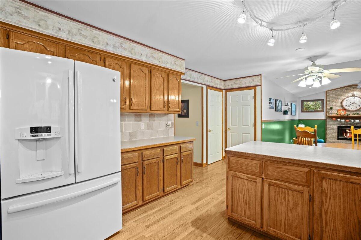 2794 Waling Woods Drive Property Photo 9