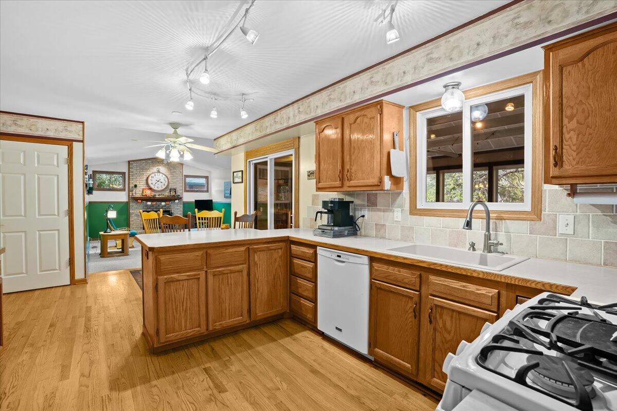 2794 Waling Woods Drive Property Photo 11