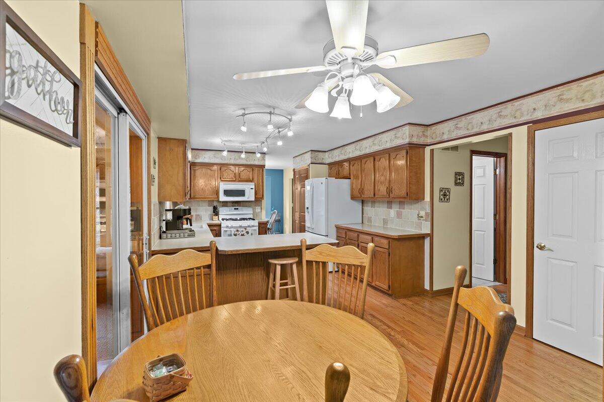 2794 Waling Woods Drive Property Photo 12